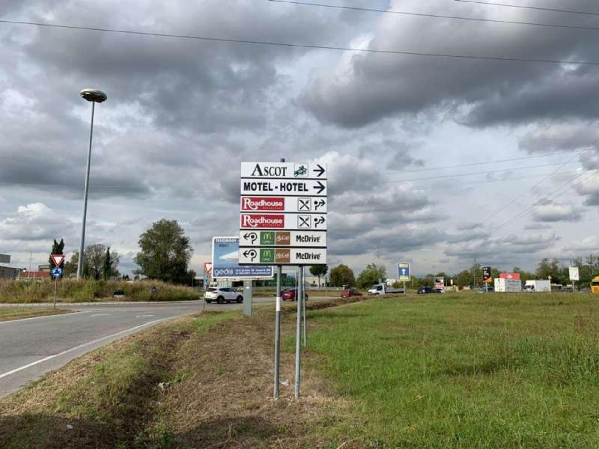 Impianto FRECCE / PREINSEGNE a Desio, in zona MD