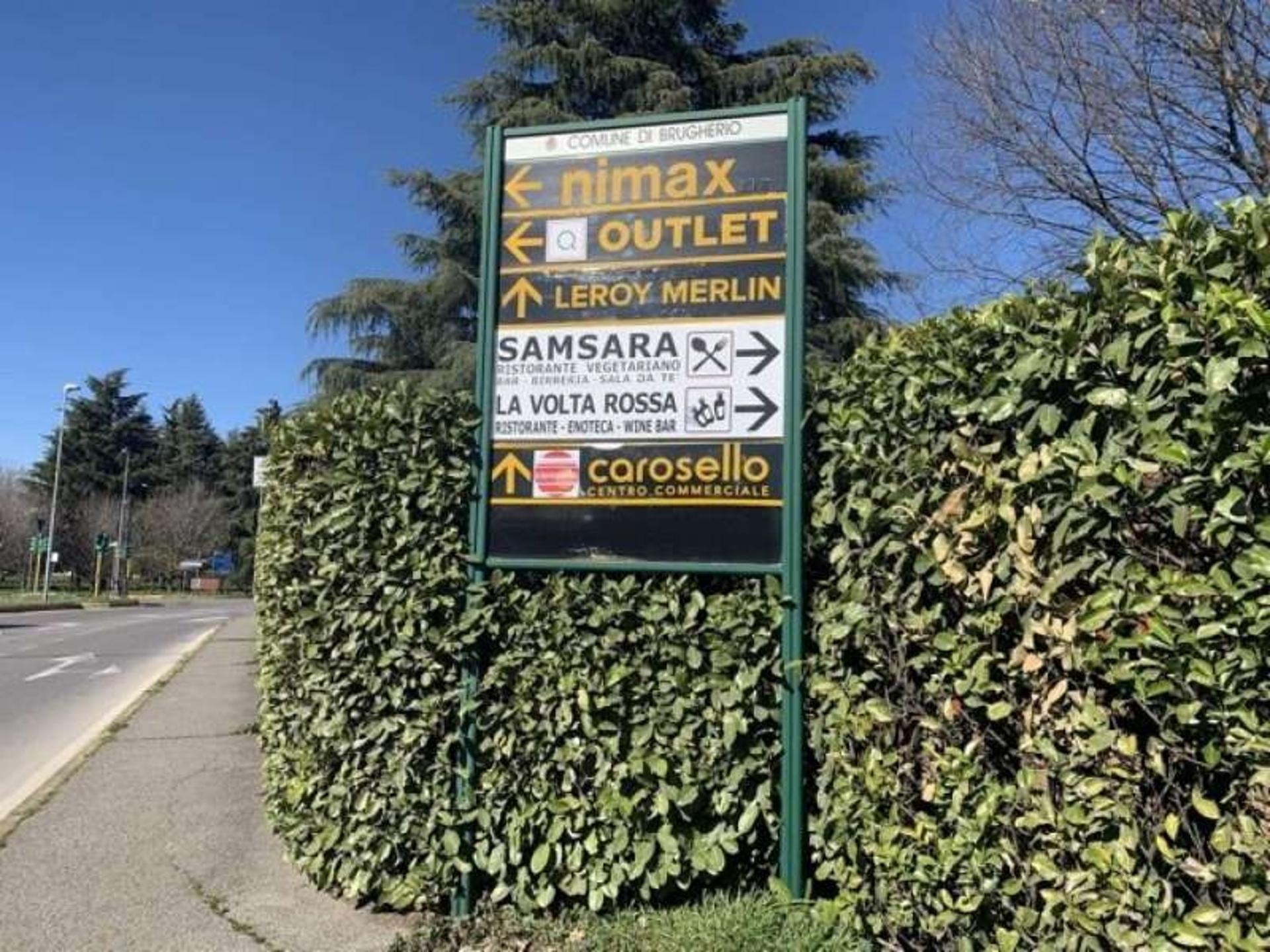 Impianto FRECCE / PREINSEGNE a Brugherio, in zona Conad