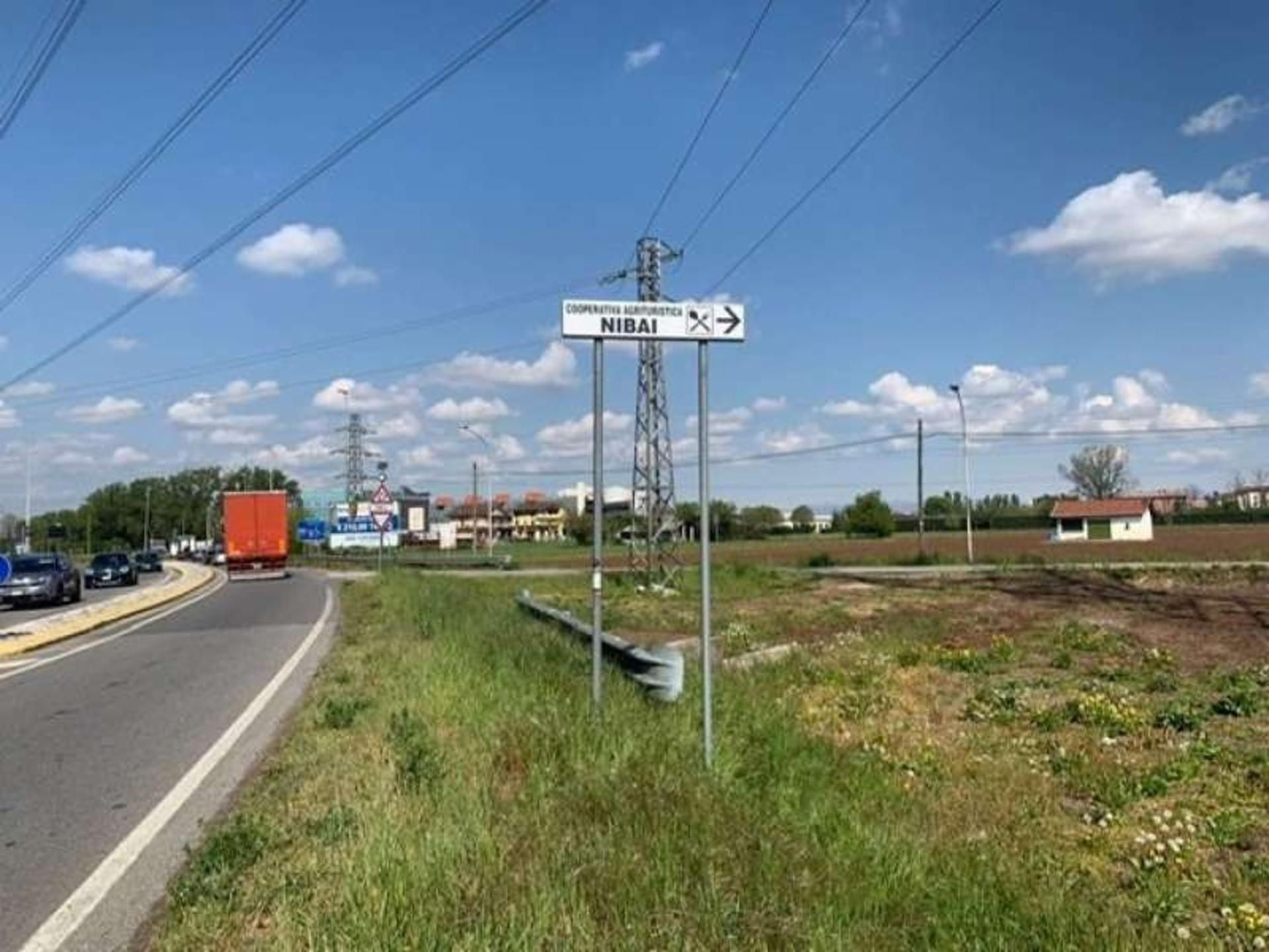 Impianto FRECCE / PREINSEGNE a Cernusco sul Naviglio, in zona Calavera Fresh Mex