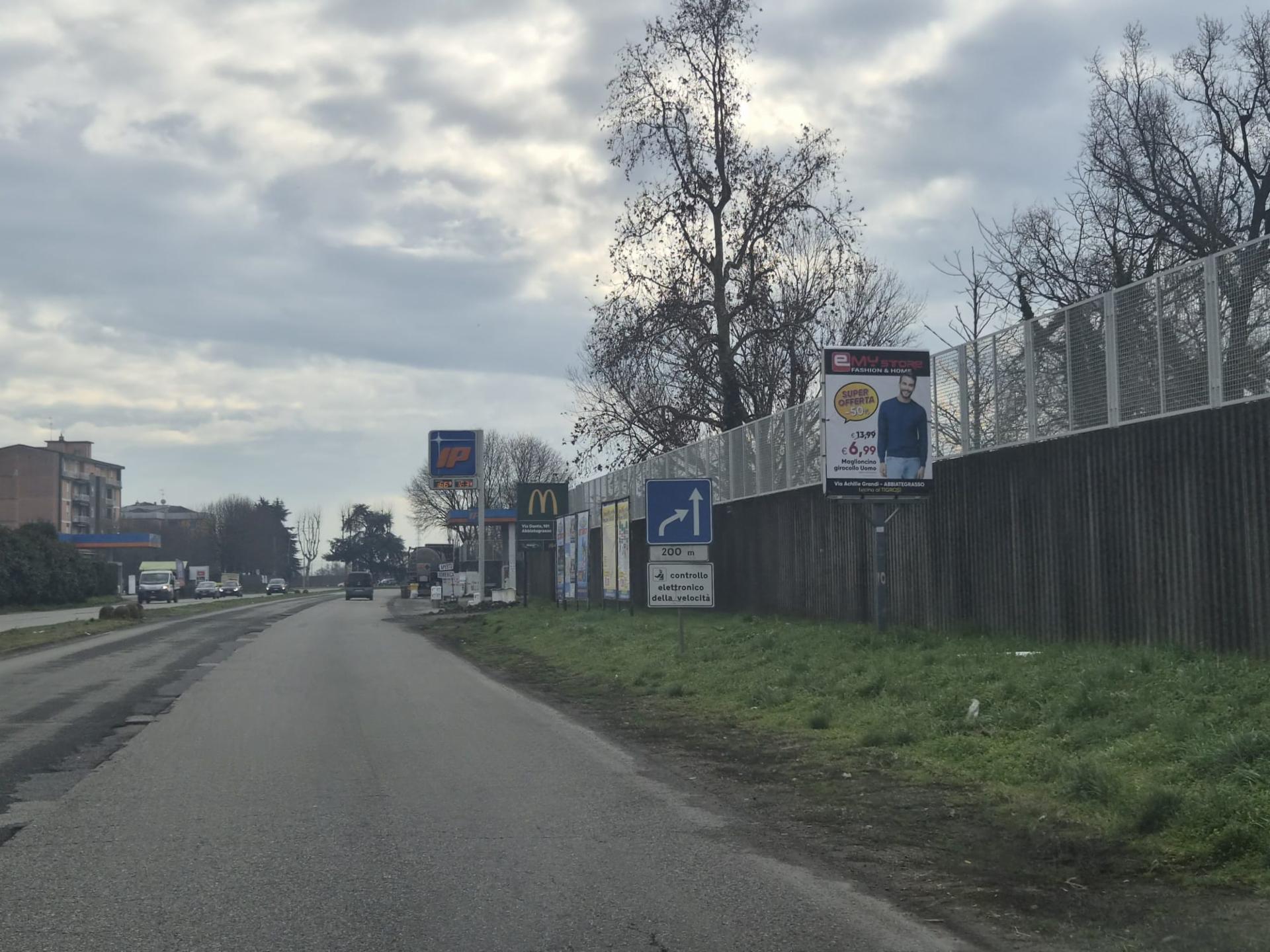 Impianto cartellonistica a Abbiategrasso