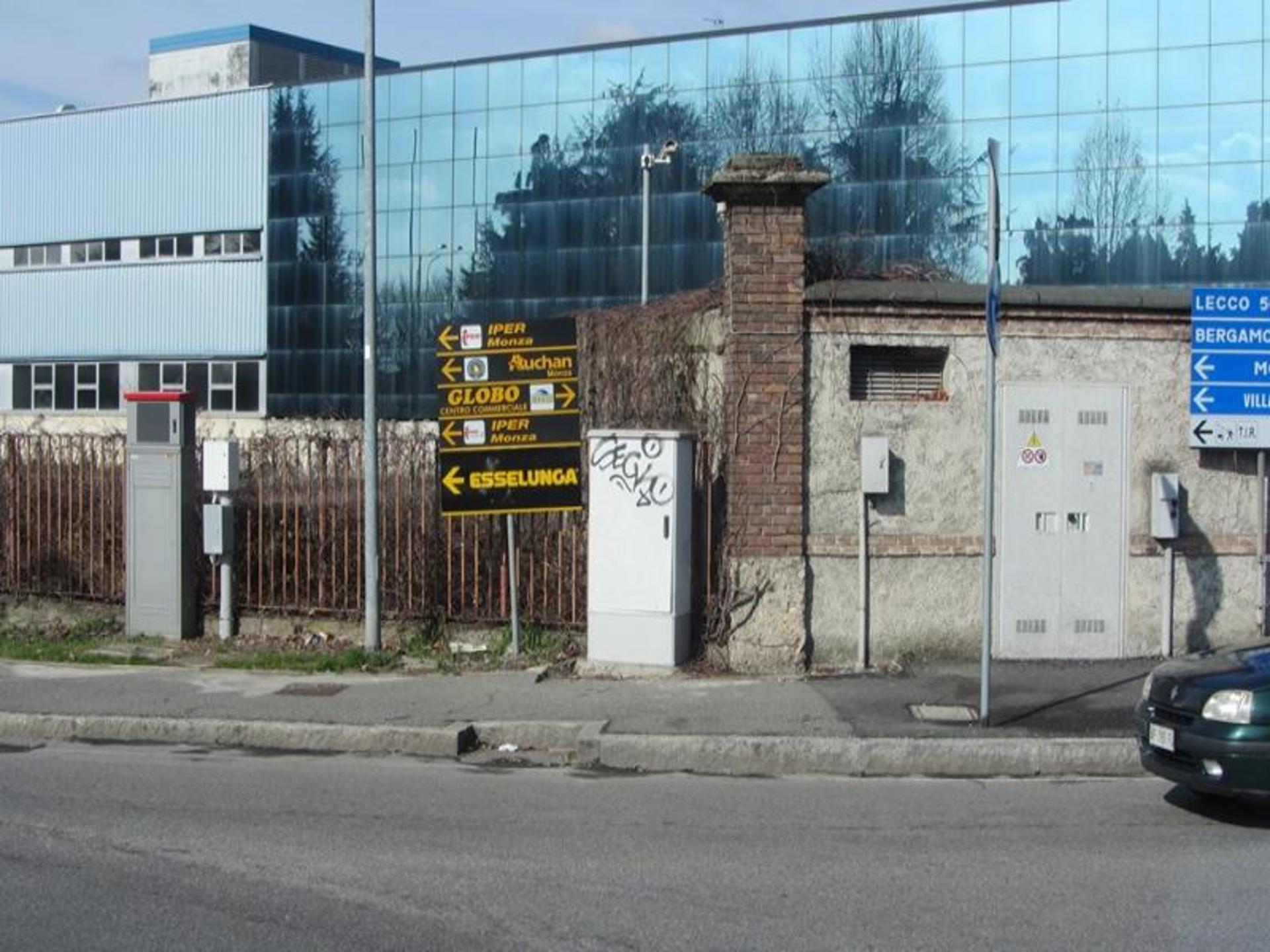 Impianto FRECCE / PREINSEGNE a Concorezzo, in zona Manzoni Pub