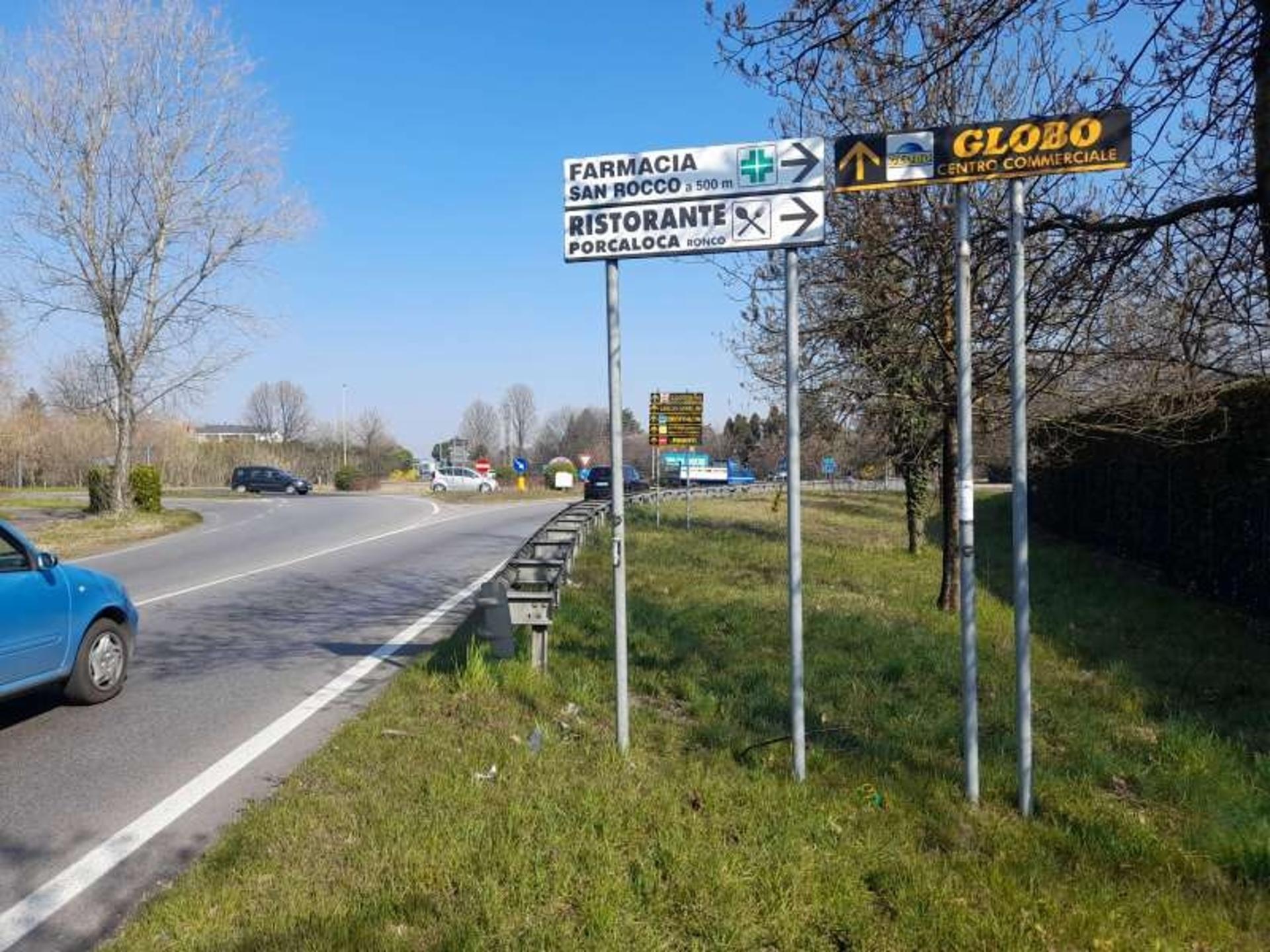 Impianto FRECCE / PREINSEGNE a Cernusco sul Naviglio, in zona Bar Giraffa - Mensa