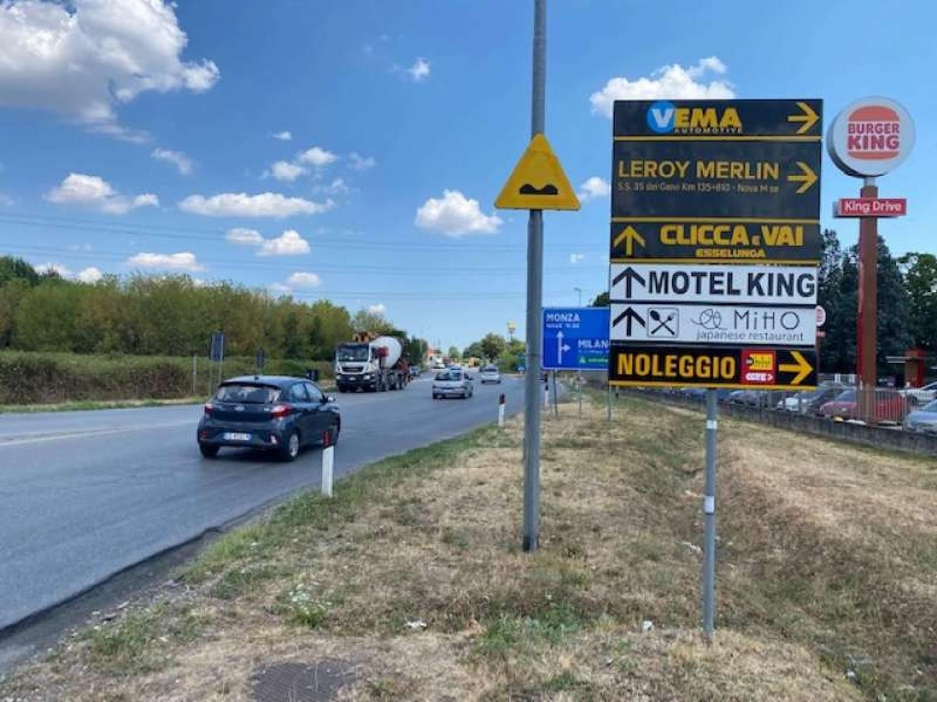 Impianto FRECCE / PREINSEGNE a Varedo, in zona Pelle due