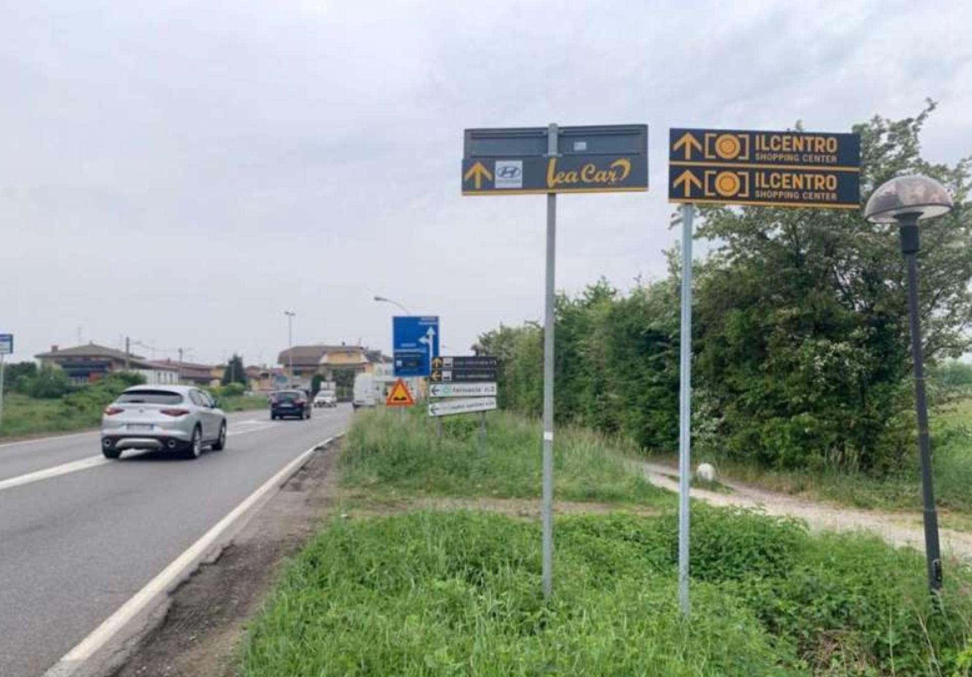 Impianto FRECCE / PREINSEGNE a Solaro, in zona Al 50 cafè