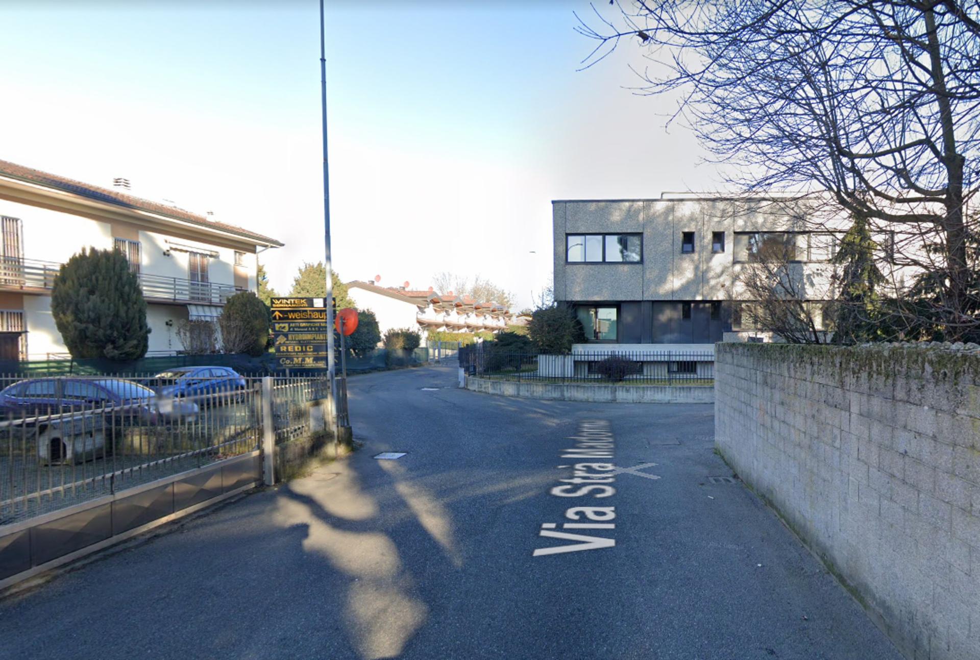 Impianto FRECCE / PREINSEGNE a Saronno, in zona Grandi Magazzini Bossi
