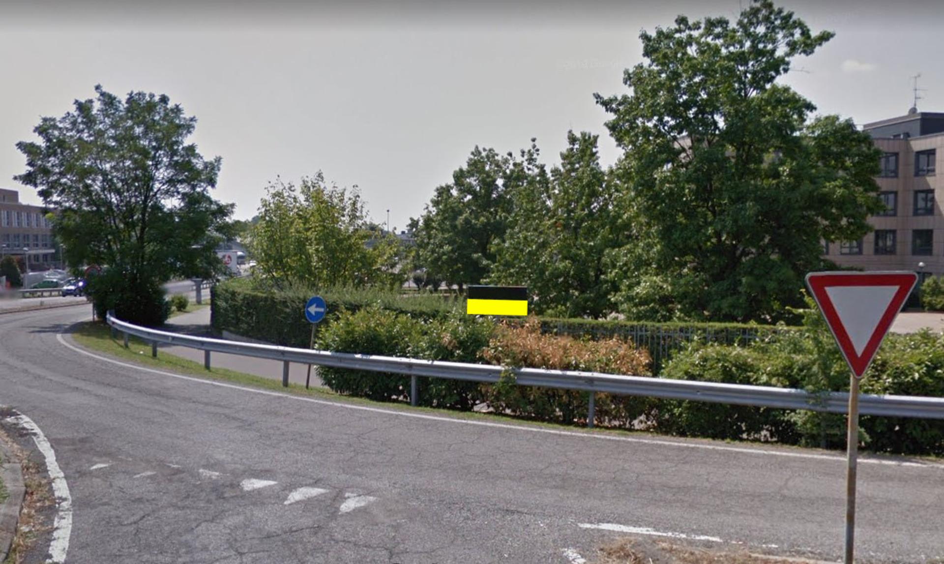 Impianto FRECCE / PREINSEGNE a Cernusco sul Naviglio, in zona Bar Giraffa - Mensa