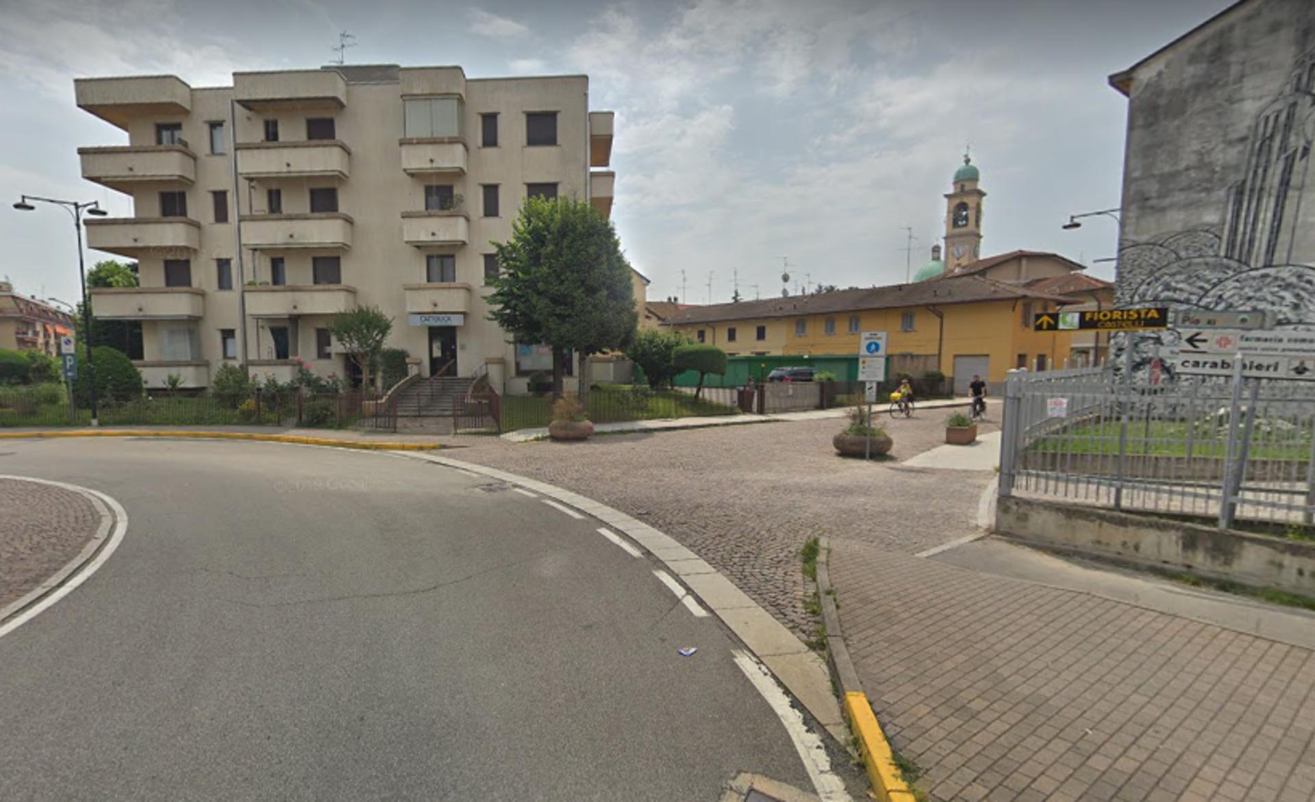 Impianto FRECCE / PREINSEGNE a Carugate, in zona Antica Napoli