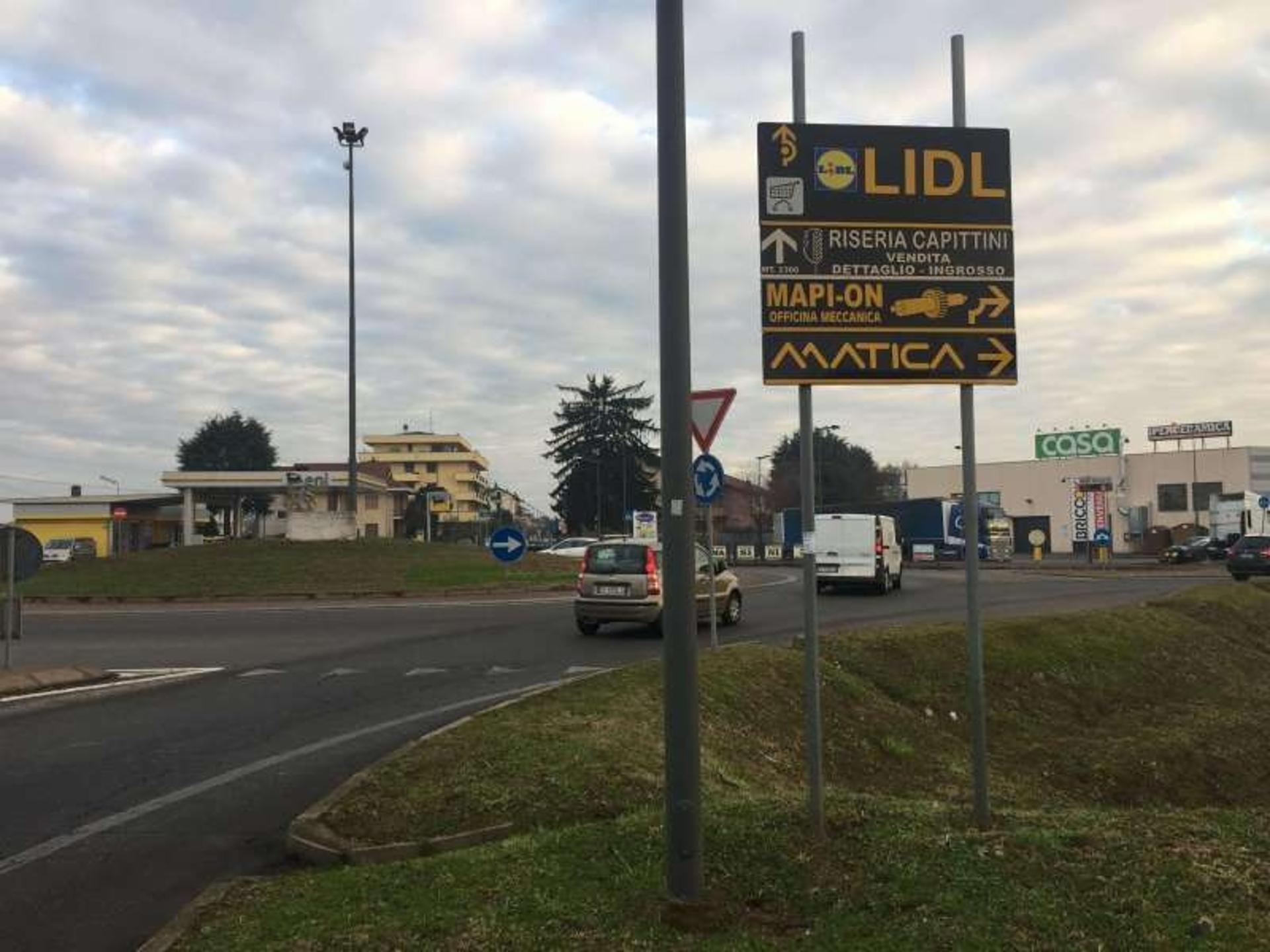Impianto FRECCE / PREINSEGNE a Galliate, in zona Cucine+