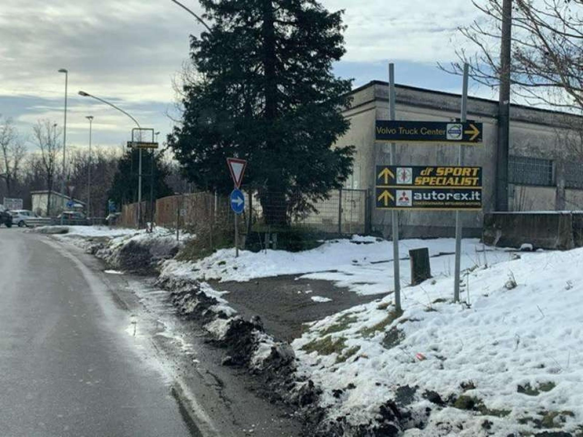 Impianto a Sp002 Va Km 016+500 Lato DX V. Per Busto Ang V Malpensa  Busto Arsizio