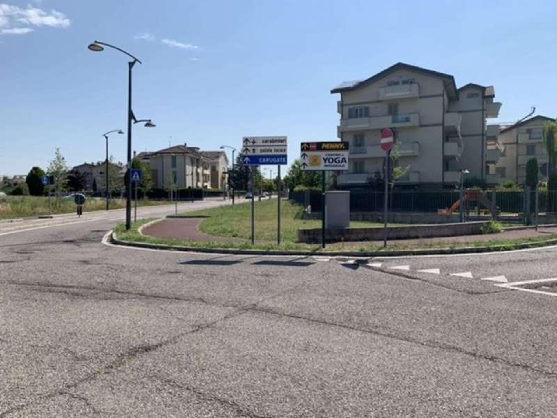 Impianto FRECCE / PREINSEGNE a Cernusco sul Naviglio, in zona Phoenix Parrucchieri