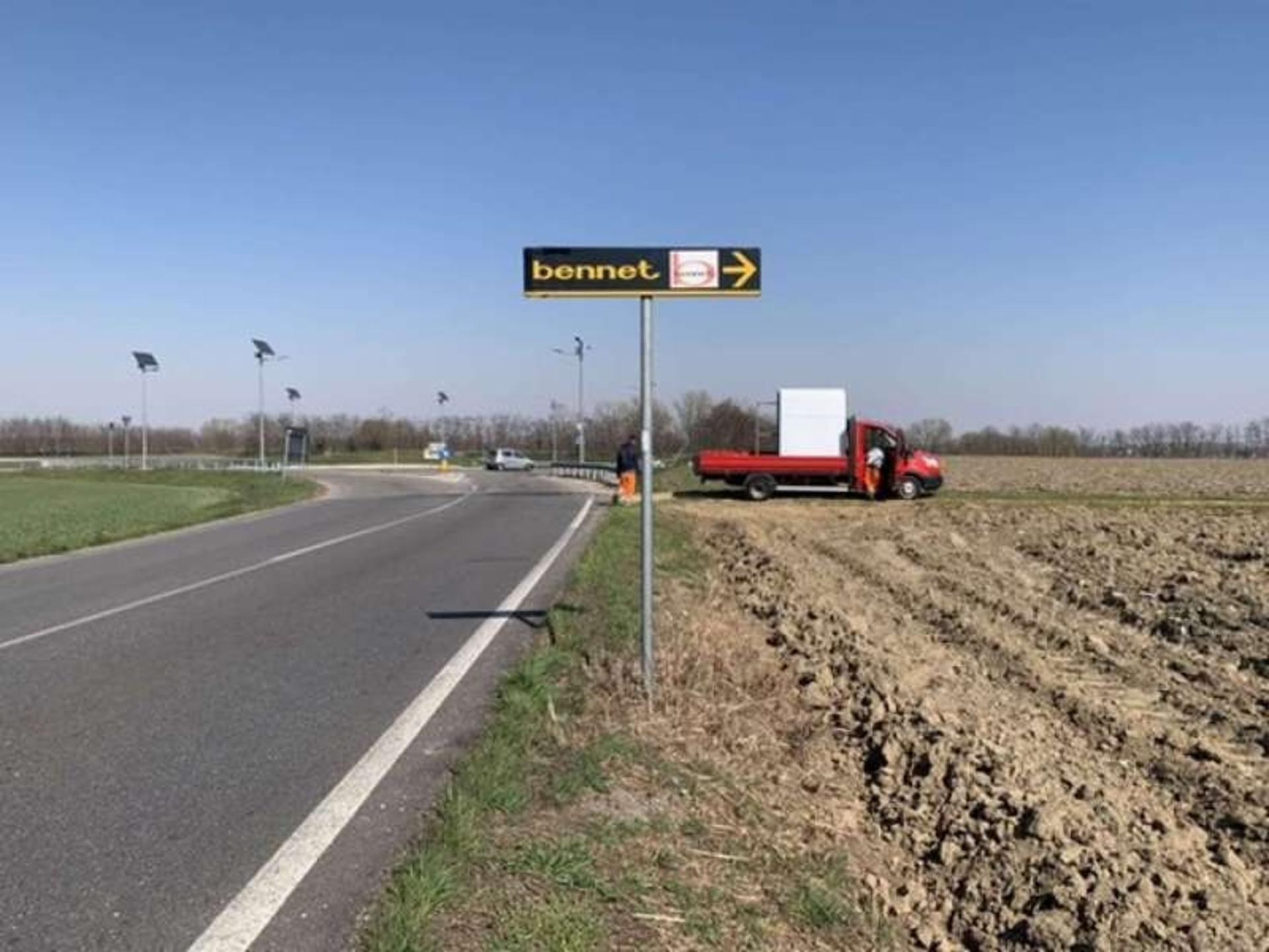 Impianto FRECCE / PREINSEGNE a San Martino Siccomario, in zona Retitalia