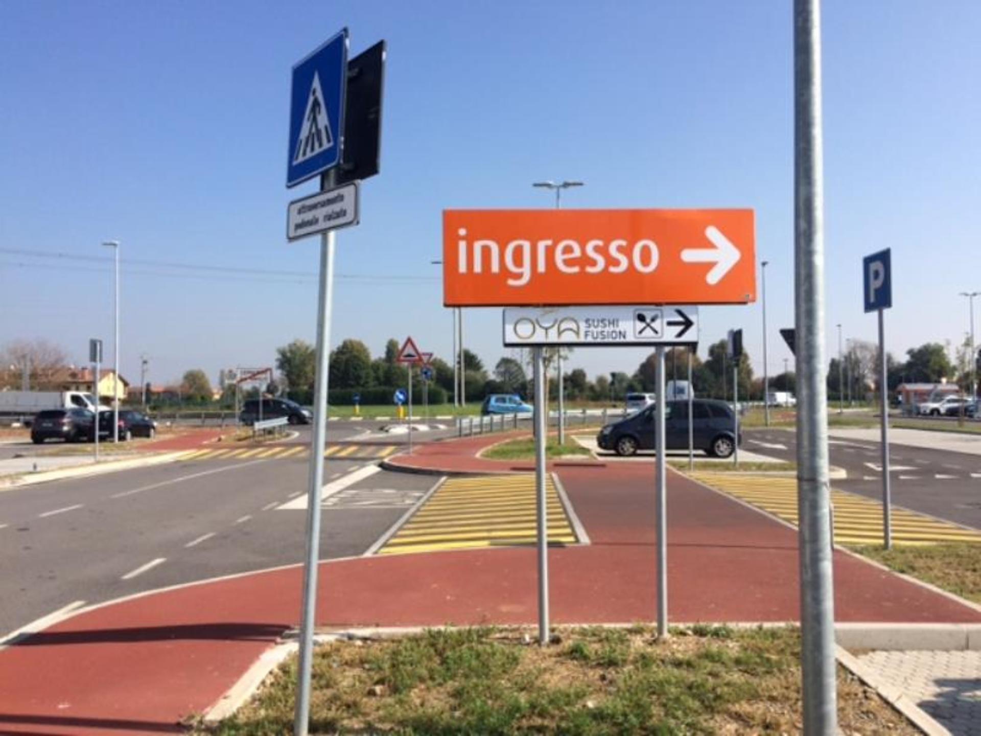 Impianto FRECCE / PREINSEGNE a Cernusco sul Naviglio, in zona Calavera Fresh Mex