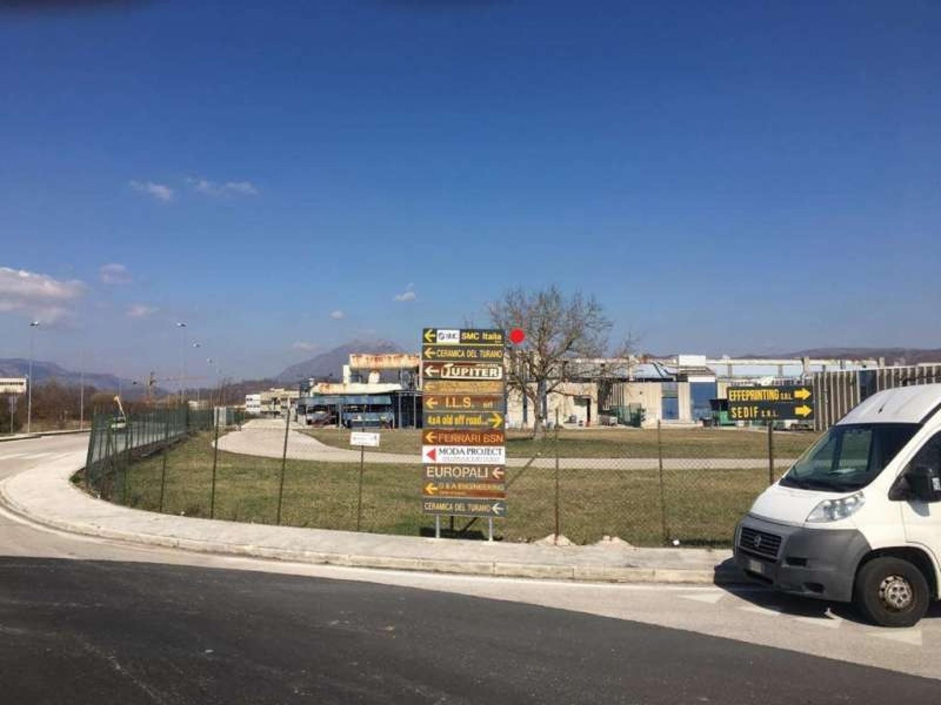 Impianto FRECCE / PREINSEGNE a Oricola, in zona Sweet Mary