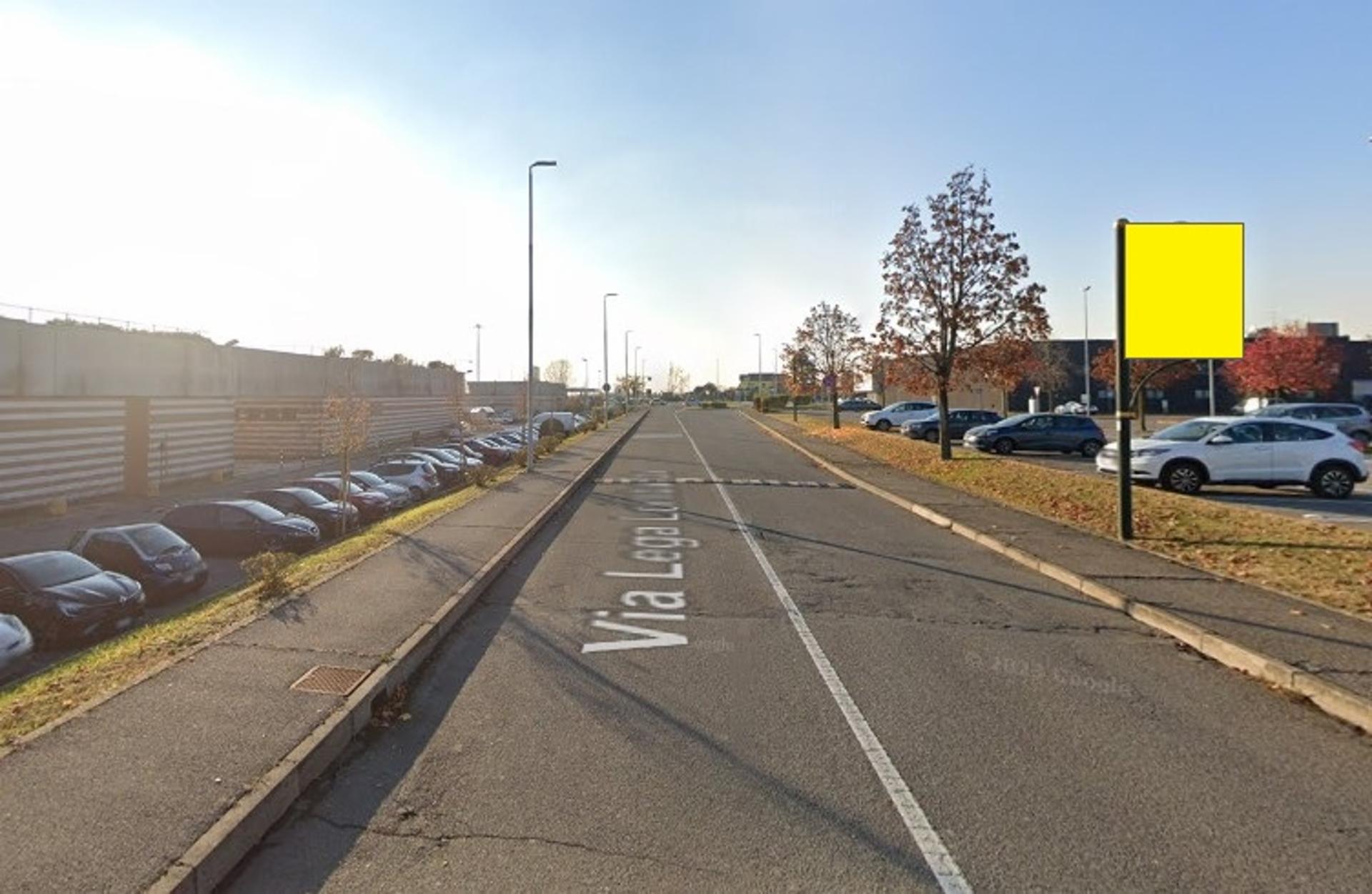 Impianto CARTELLONISTICA a Curno, in zona Centro Commerciale di Curno
