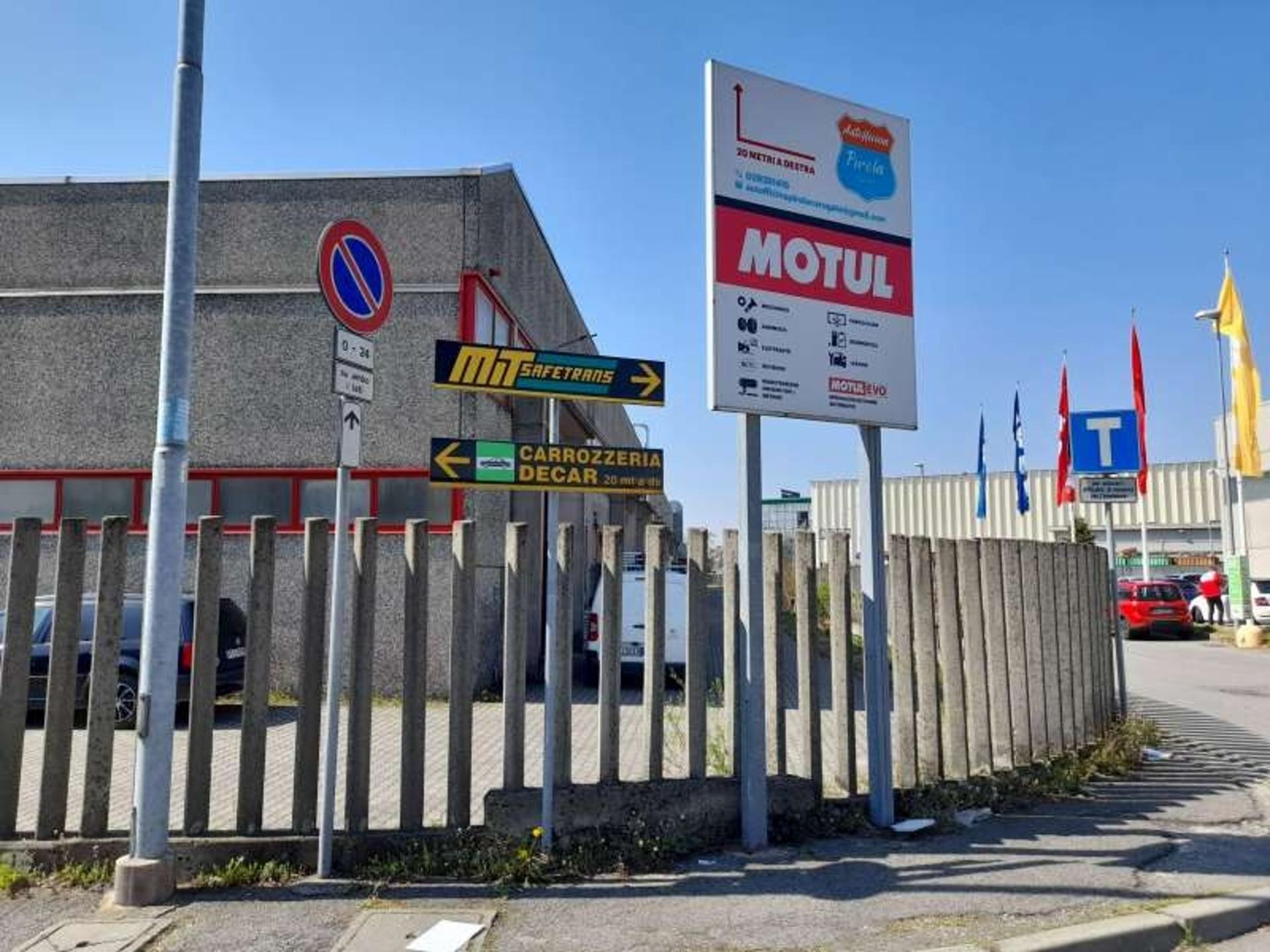 Impianto FRECCE / PREINSEGNE a Carugate, in zona IKEA