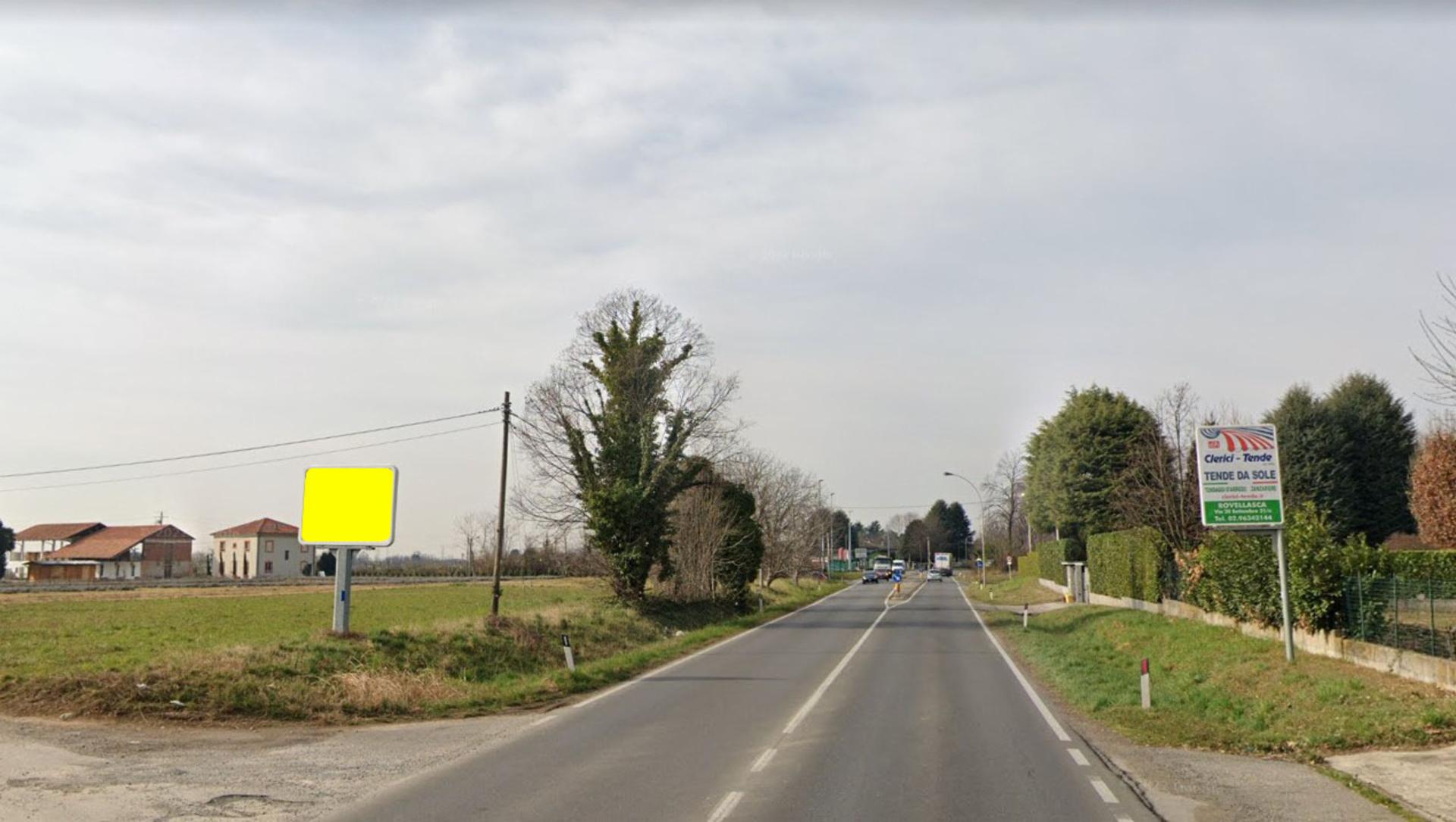 Impianto CARTELLONISTICA a Bregnano, in zona Bar da Pepe