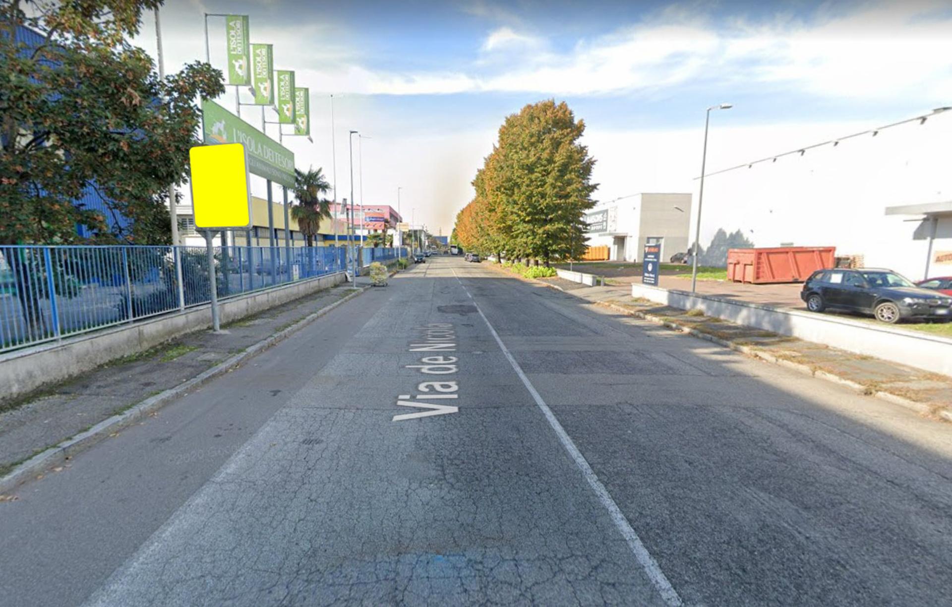 Impianto CARTELLONISTICA a Cesano Boscone, in zona Rocalè