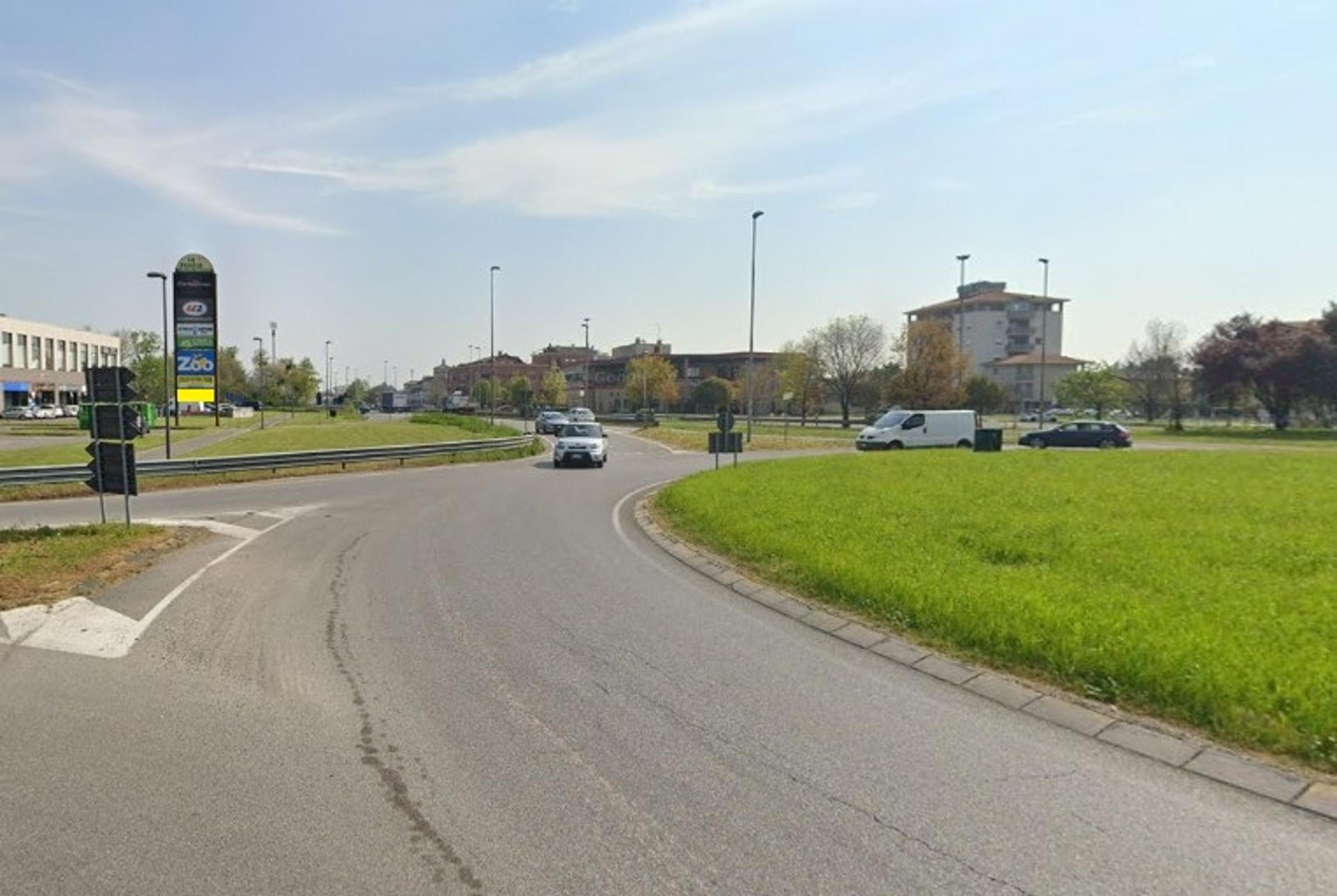 Impianto TOTEM a Pessano con Bornago, in zona UNES
