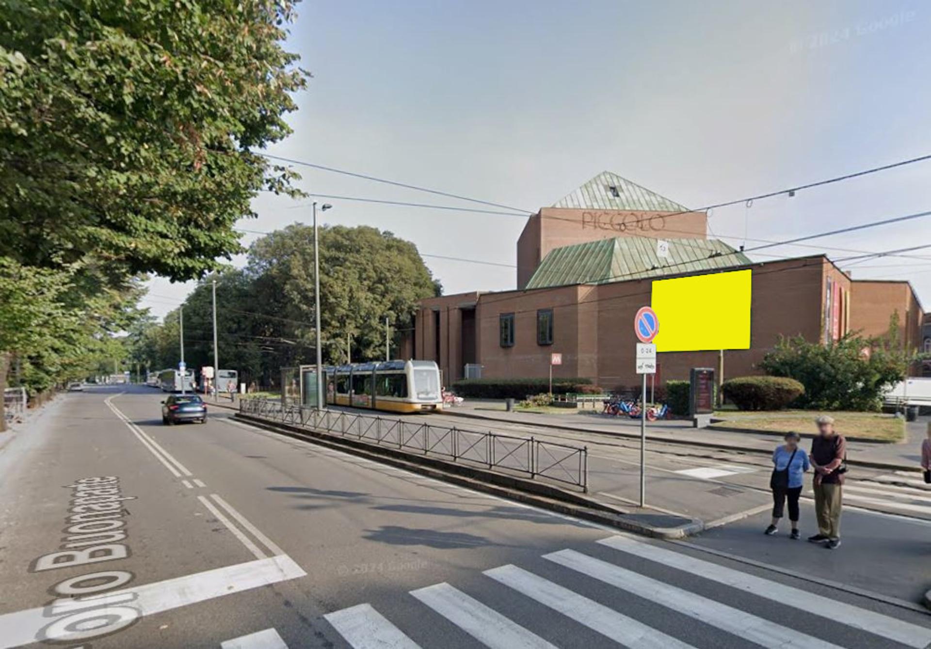 Impianto DISPLAY / LED a Milano, in zona Nike