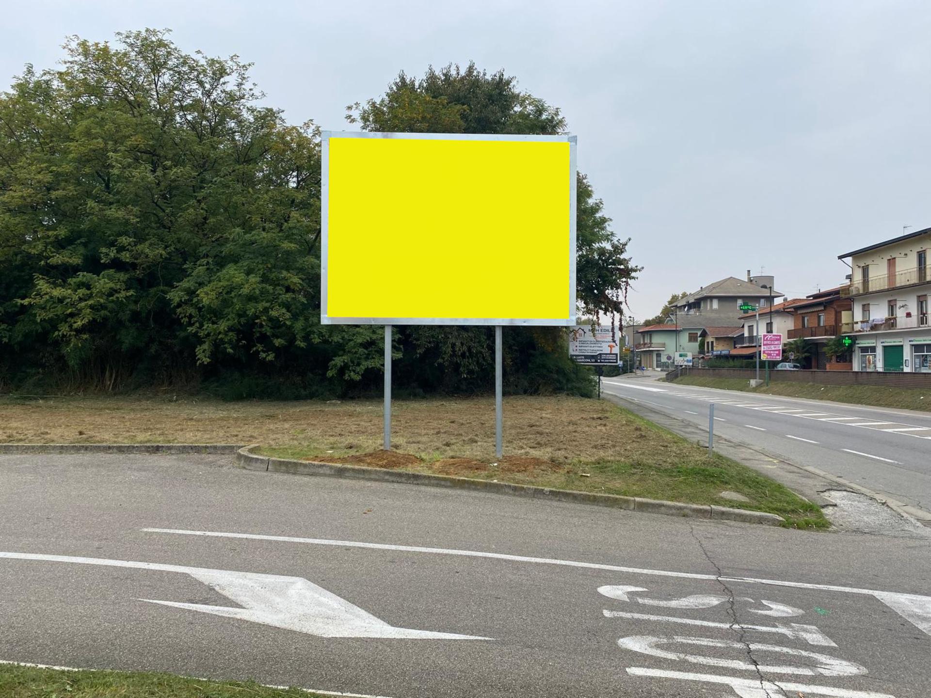 Impianto poster a Solaro