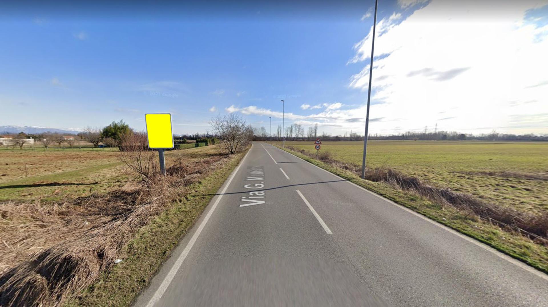 Impianto CARTELLONISTICA a Cambiago, in zona Albergo Brioschi