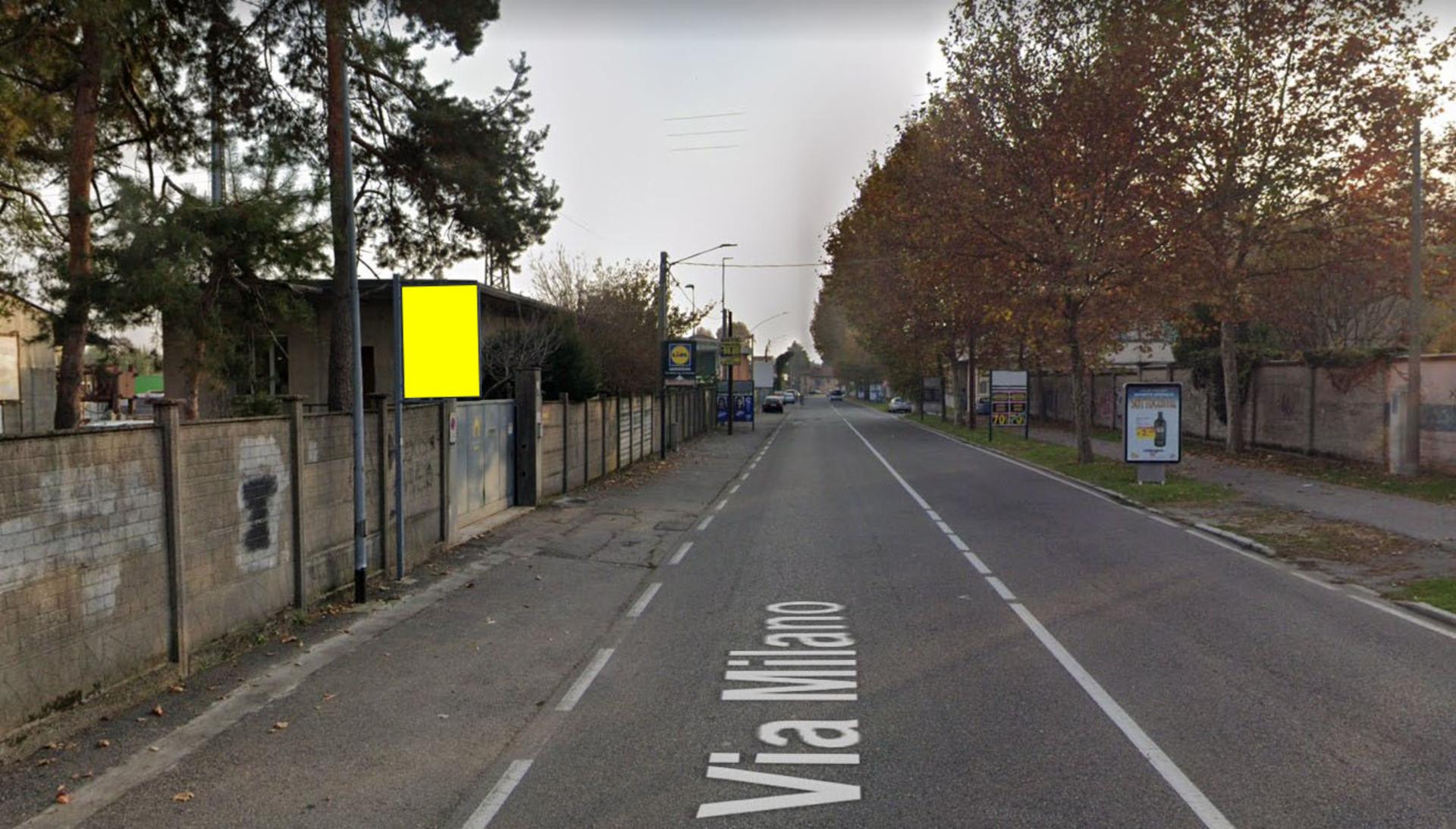 Impianto CARTELLONISTICA a Saronno, in zona Jeanpierre Arredamenti