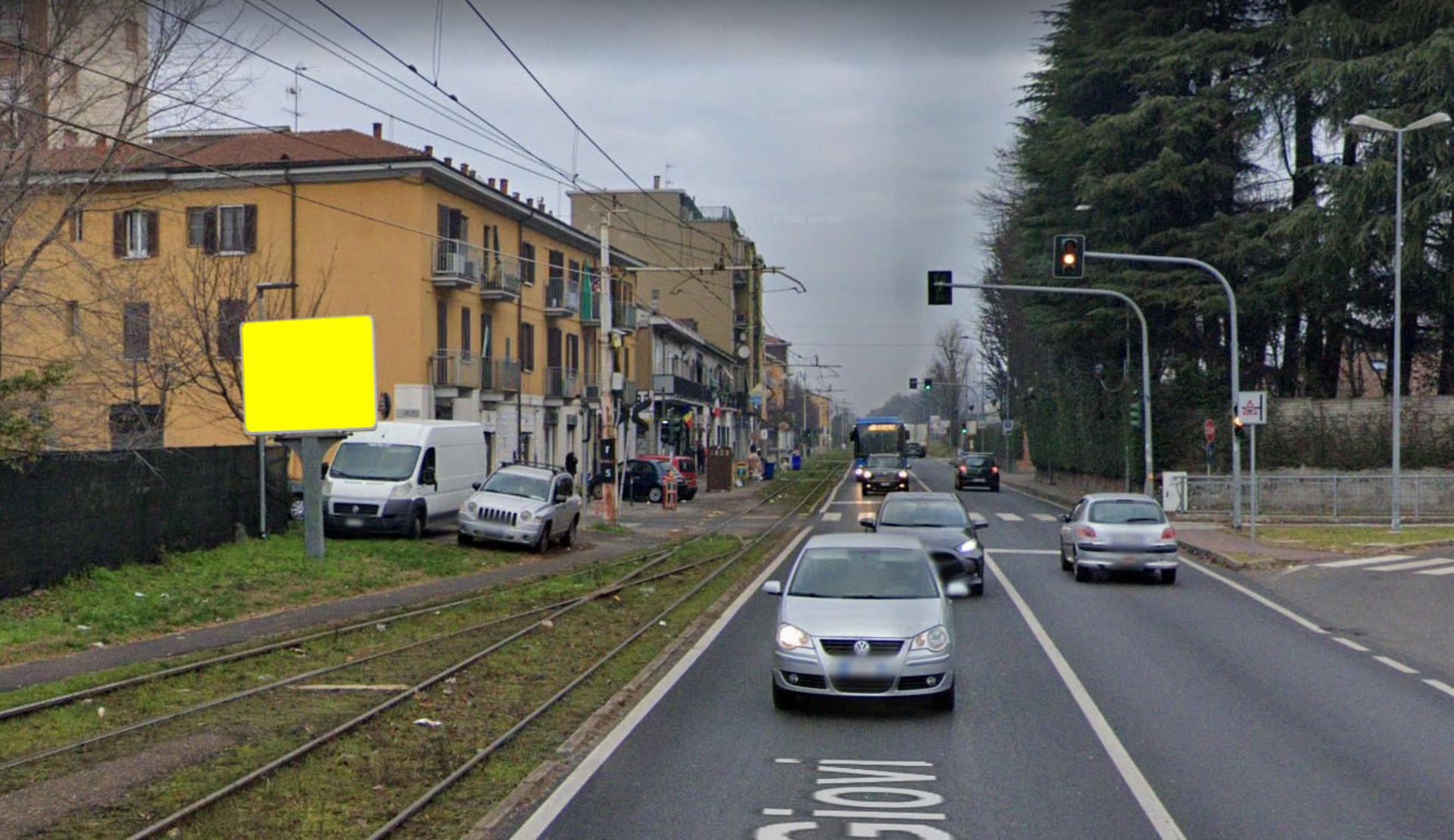 Impianto CARTELLONISTICA a Cormano, in zona New Look