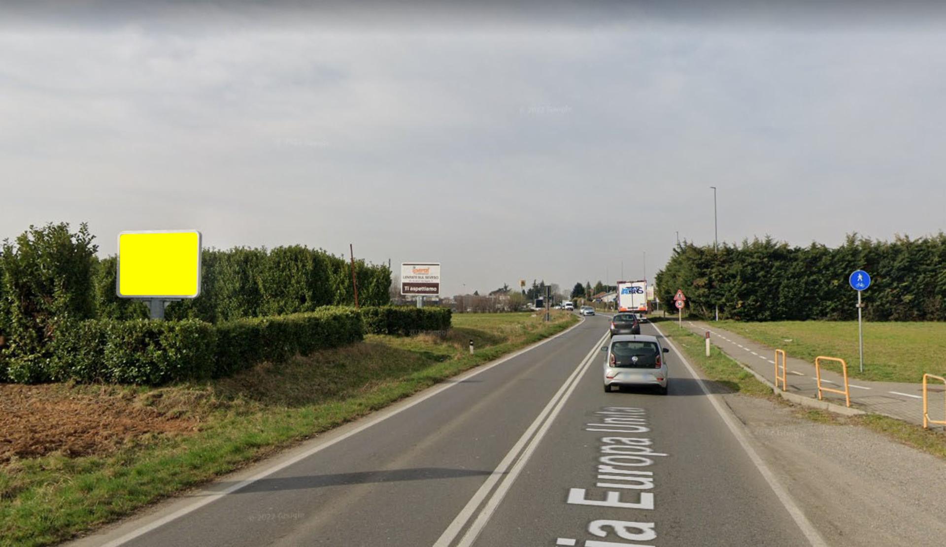Impianto CARTELLONISTICA a Cermenate, in zona Gold Coffee & More