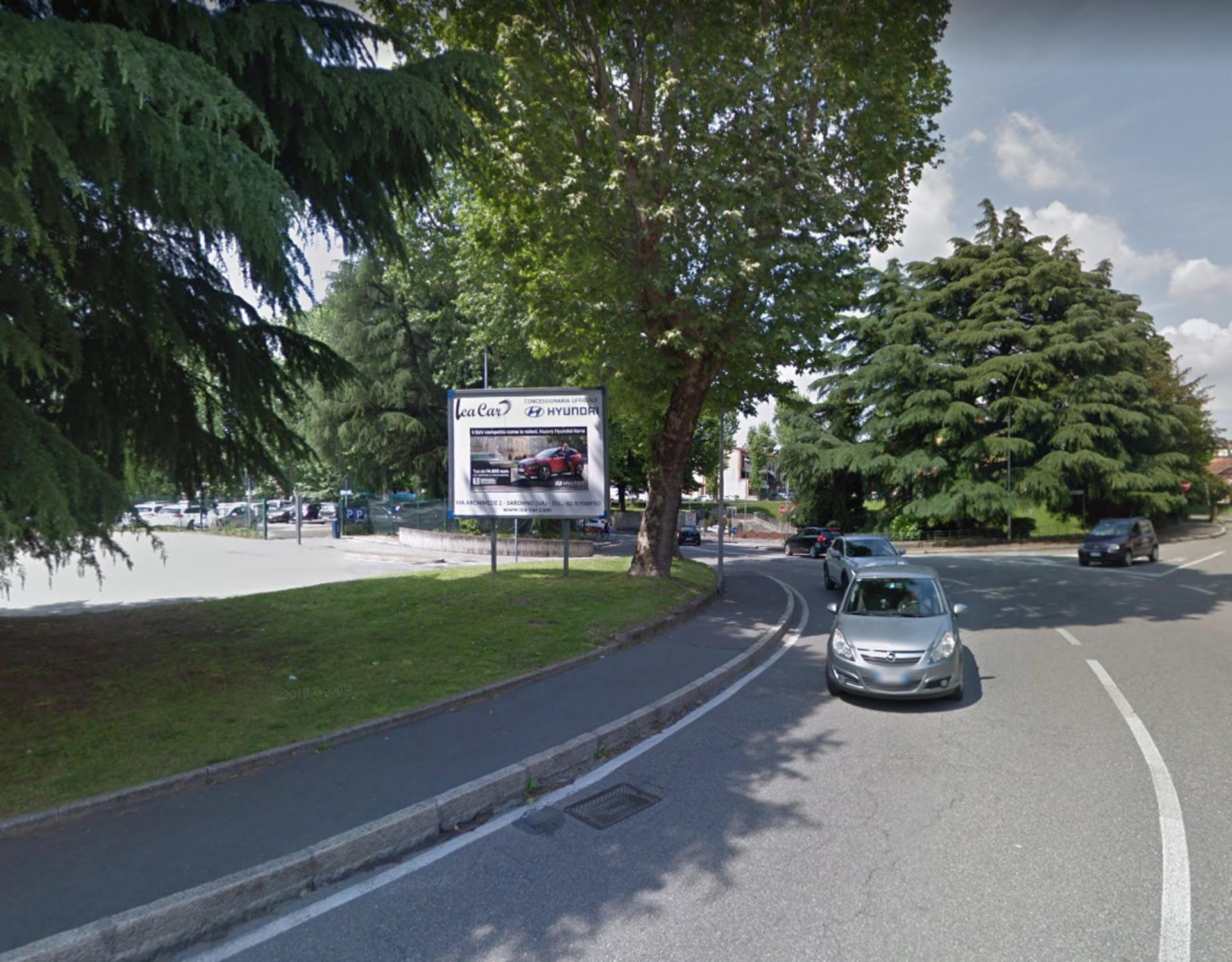 Impianto POSTER a Saronno, in zona La Perla d'Oriente