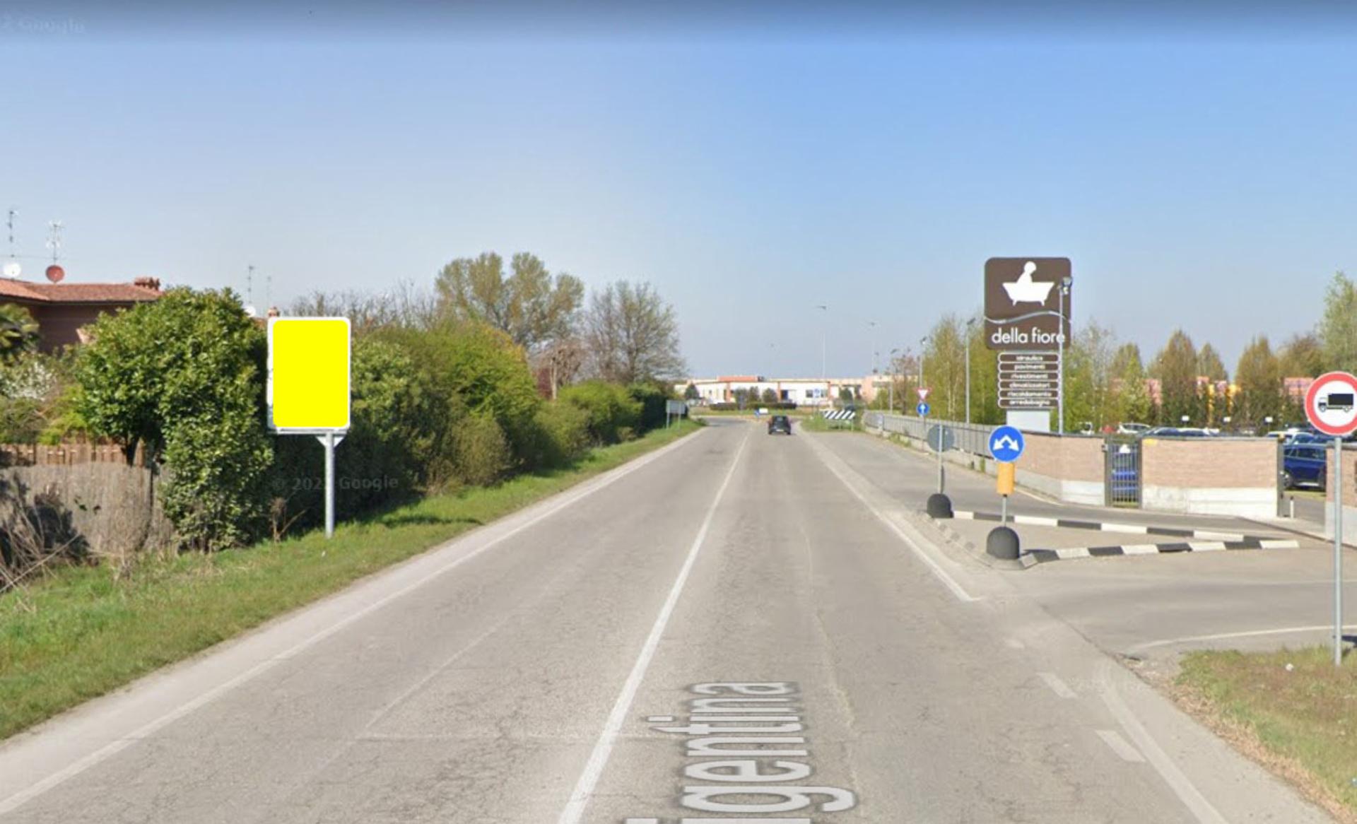 Impianto CARTELLONISTICA a San Genesio ed Uniti, in zona Smokey & Co.