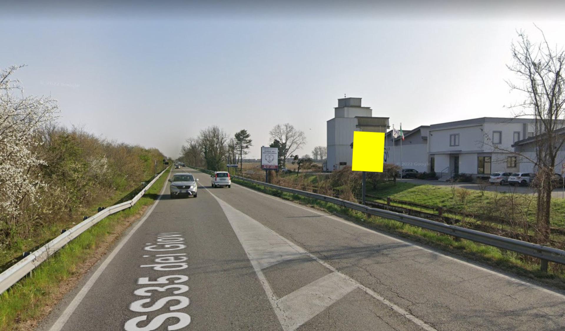 Impianto CARTELLONISTICA a Vellezzo Bellini, in zona Crai