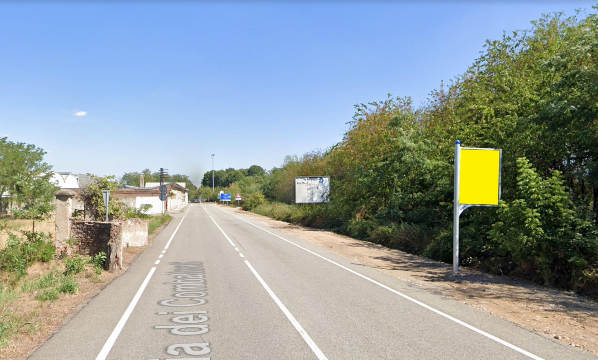 Impianto CARTELLONISTICA a Solbiate Olona, in zona Iper Farma