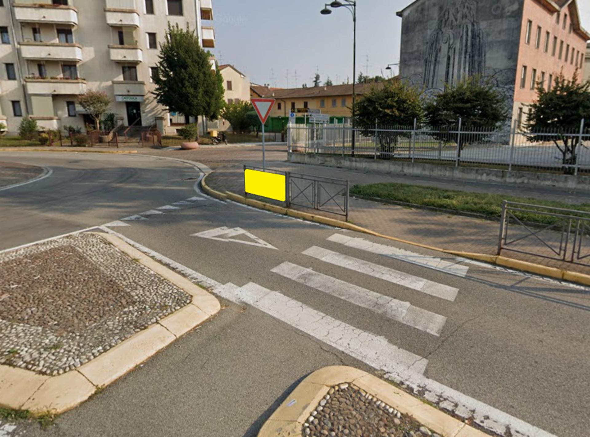 Impianto TRANSENNA a Carugate, in zona Divani & Divani