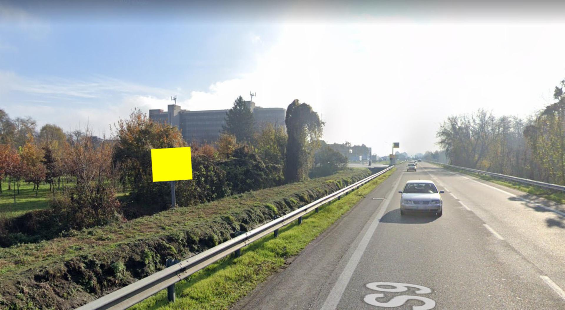 Impianto CARTELLONISTICA a San Giuliano Milanese, in zona Esselunga