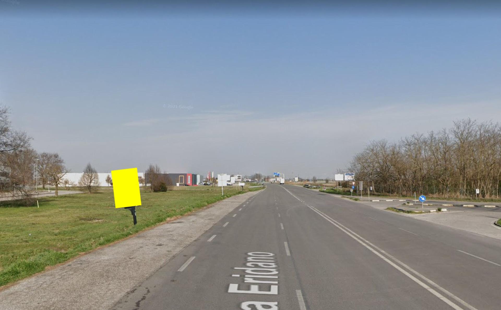 Impianto CARTELLONISTICA a Ferrara, in zona IperTosano