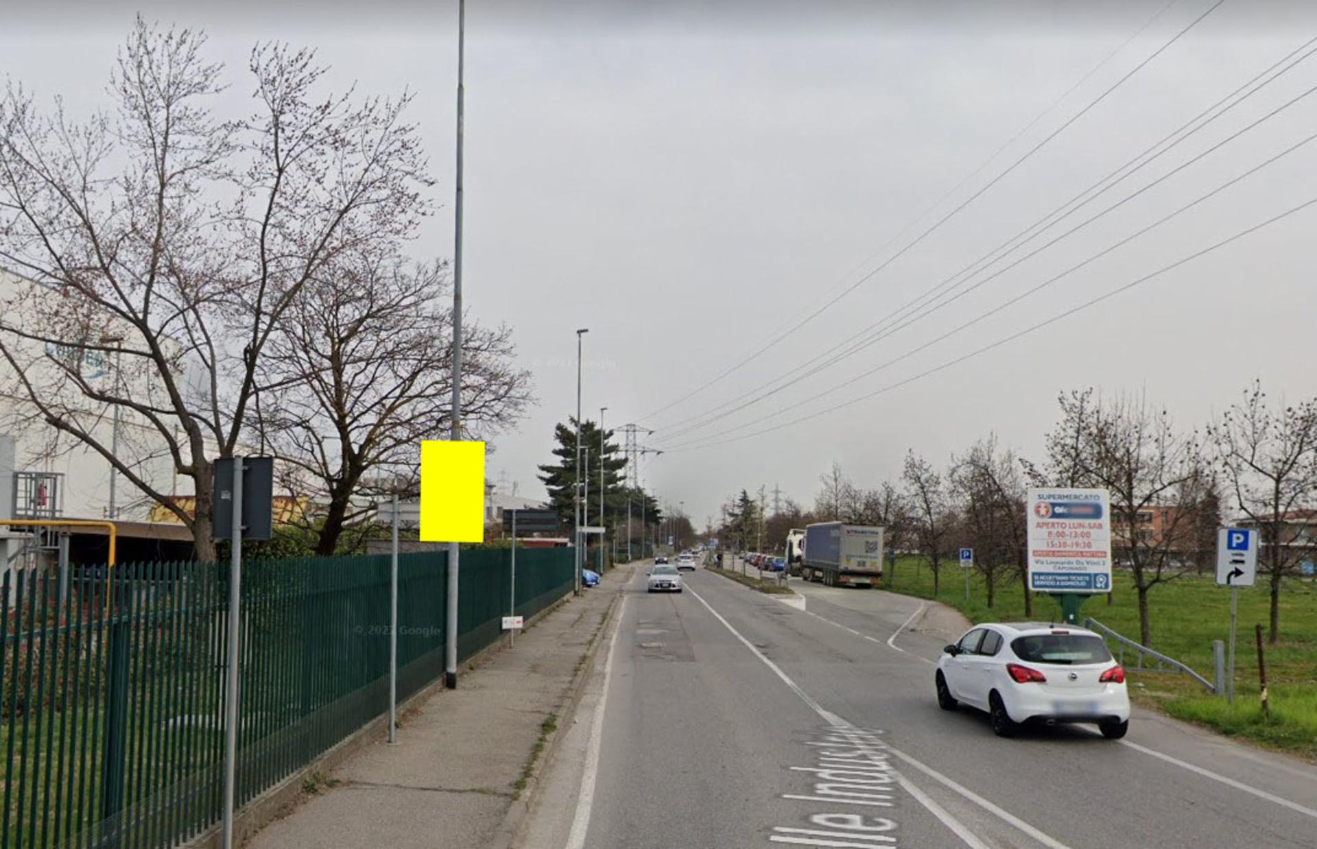 Impianto POLE MEDIA a Caponago, in zona Ok Sigma dei Fratelli Brambilla