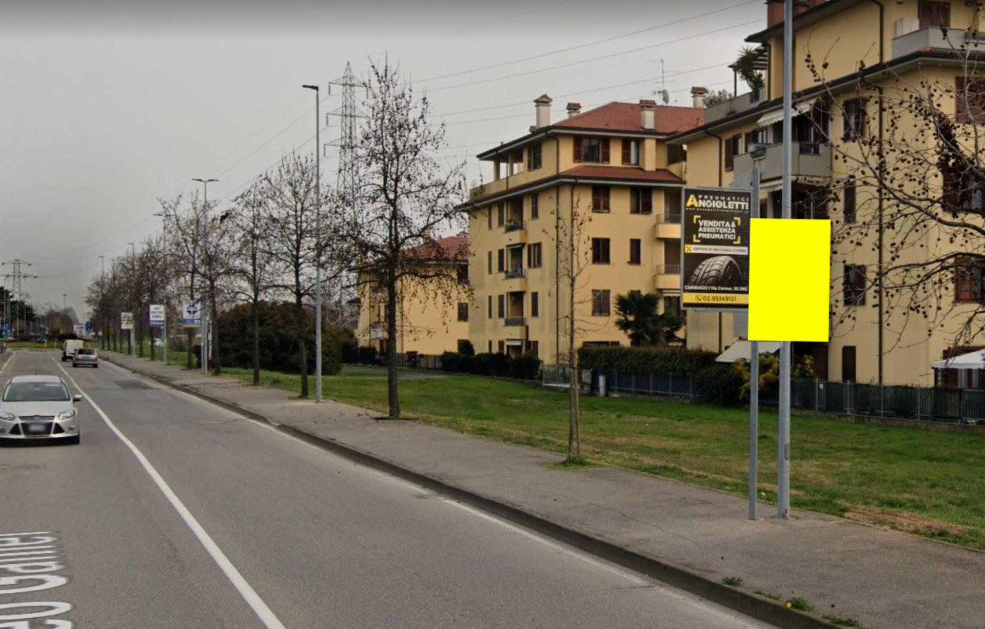 Impianto POLE MEDIA a Caponago, in zona Ok Sigma dei Fratelli Brambilla