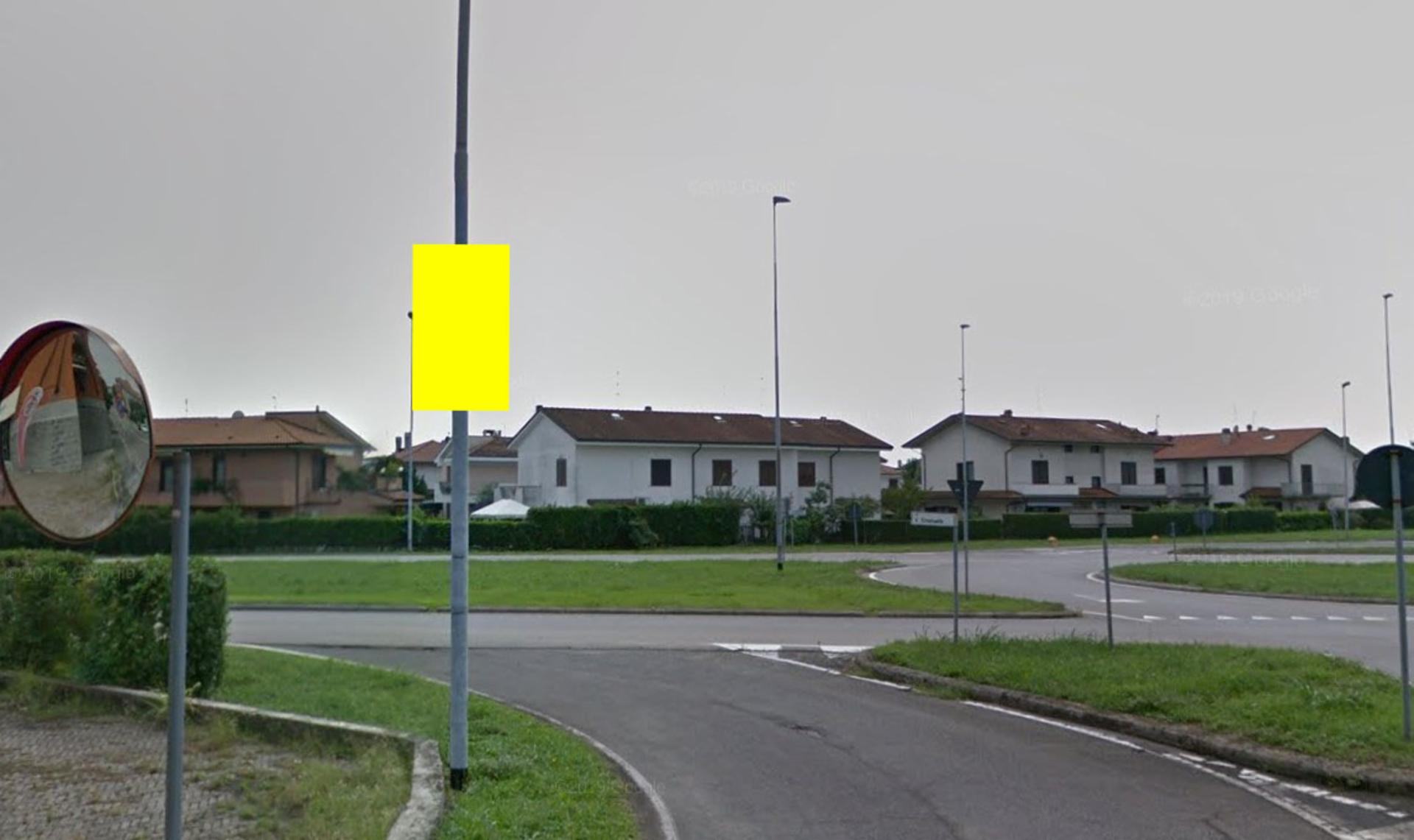 Impianto POLE MEDIA a Caponago, in zona Ok Sigma dei Fratelli Brambilla