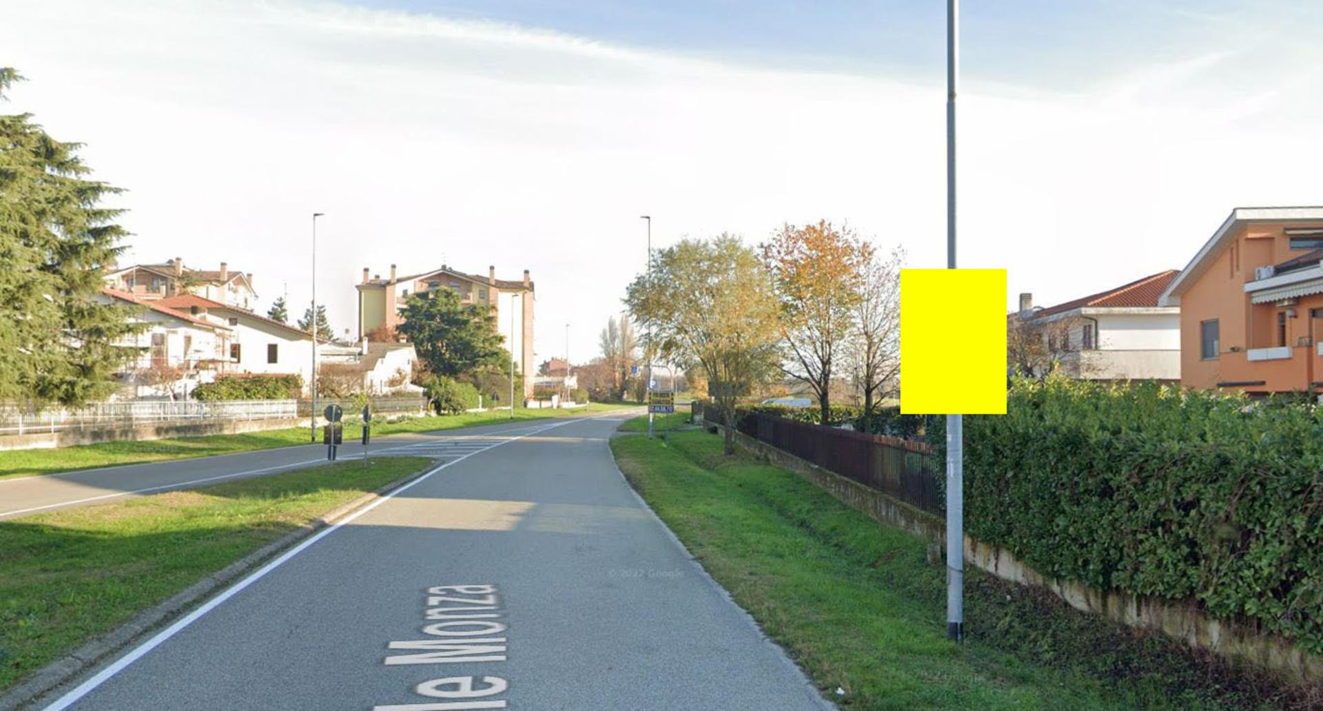 Impianto POLE MEDIA a Caponago, in zona Ok Sigma dei Fratelli Brambilla