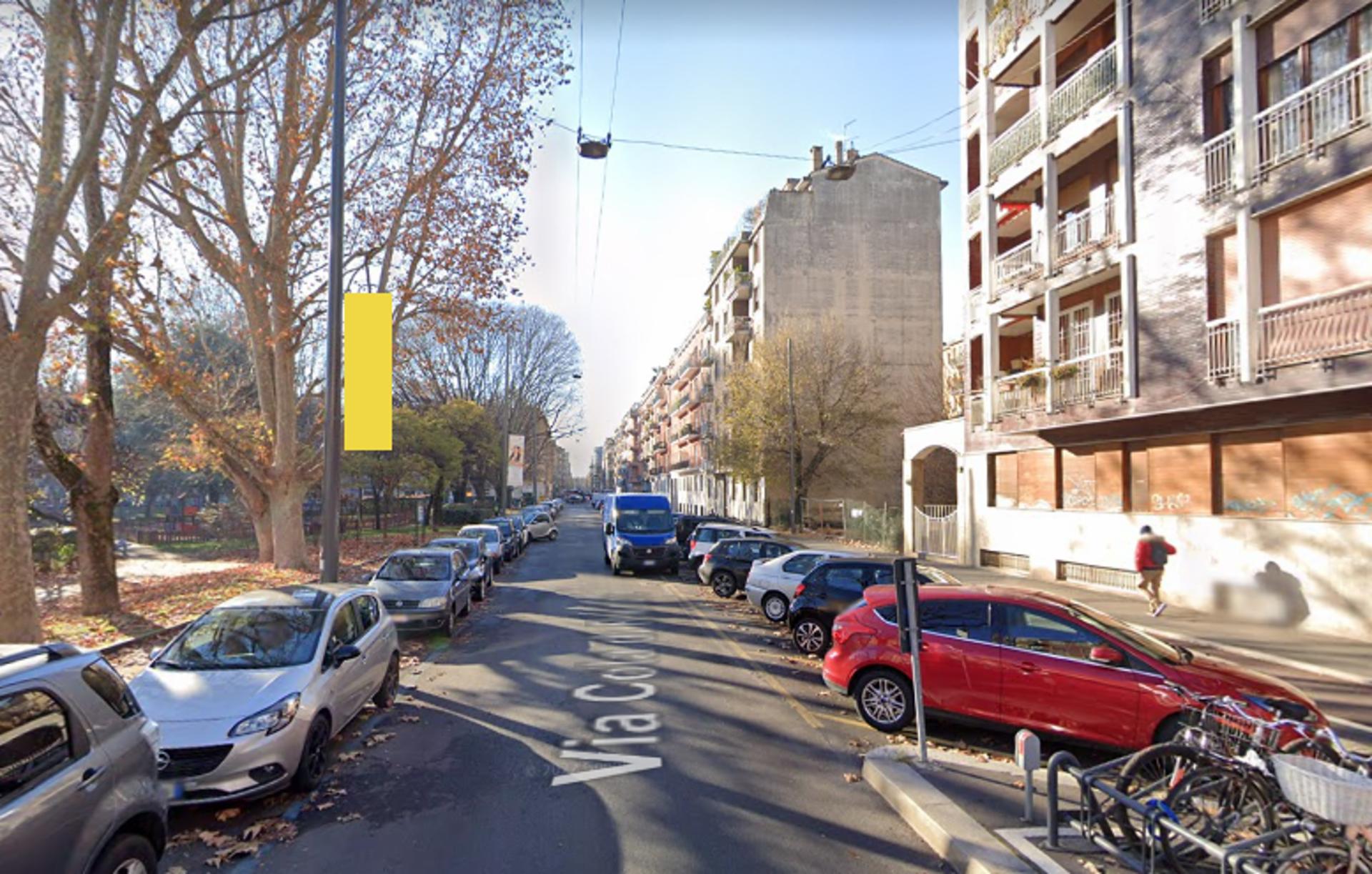Impianto VERTICAL BANNER a Milano, in zona Mudec Bistrot