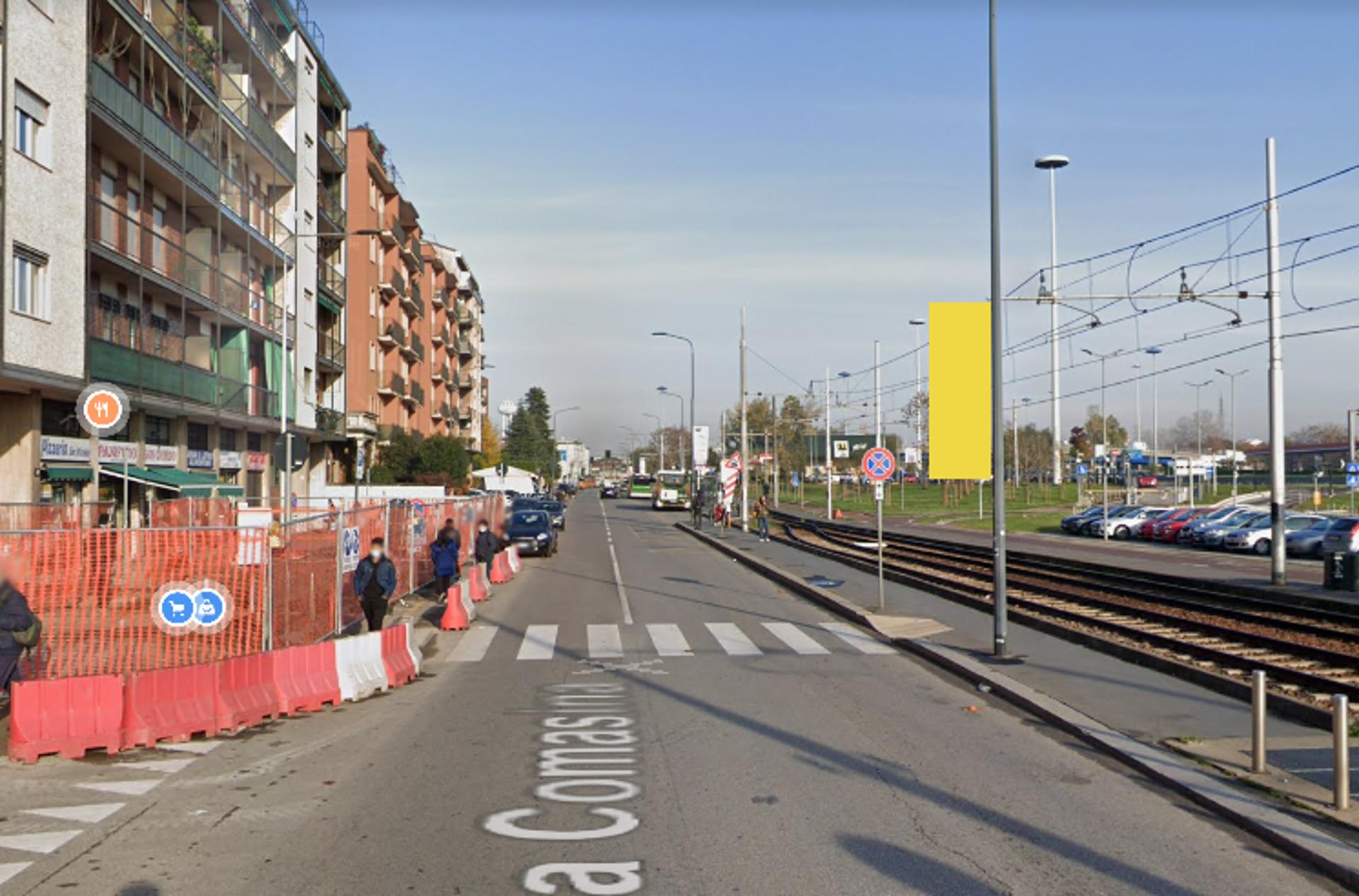Impianto VERTICAL BANNER a Milano, in zona Al Mio Bar