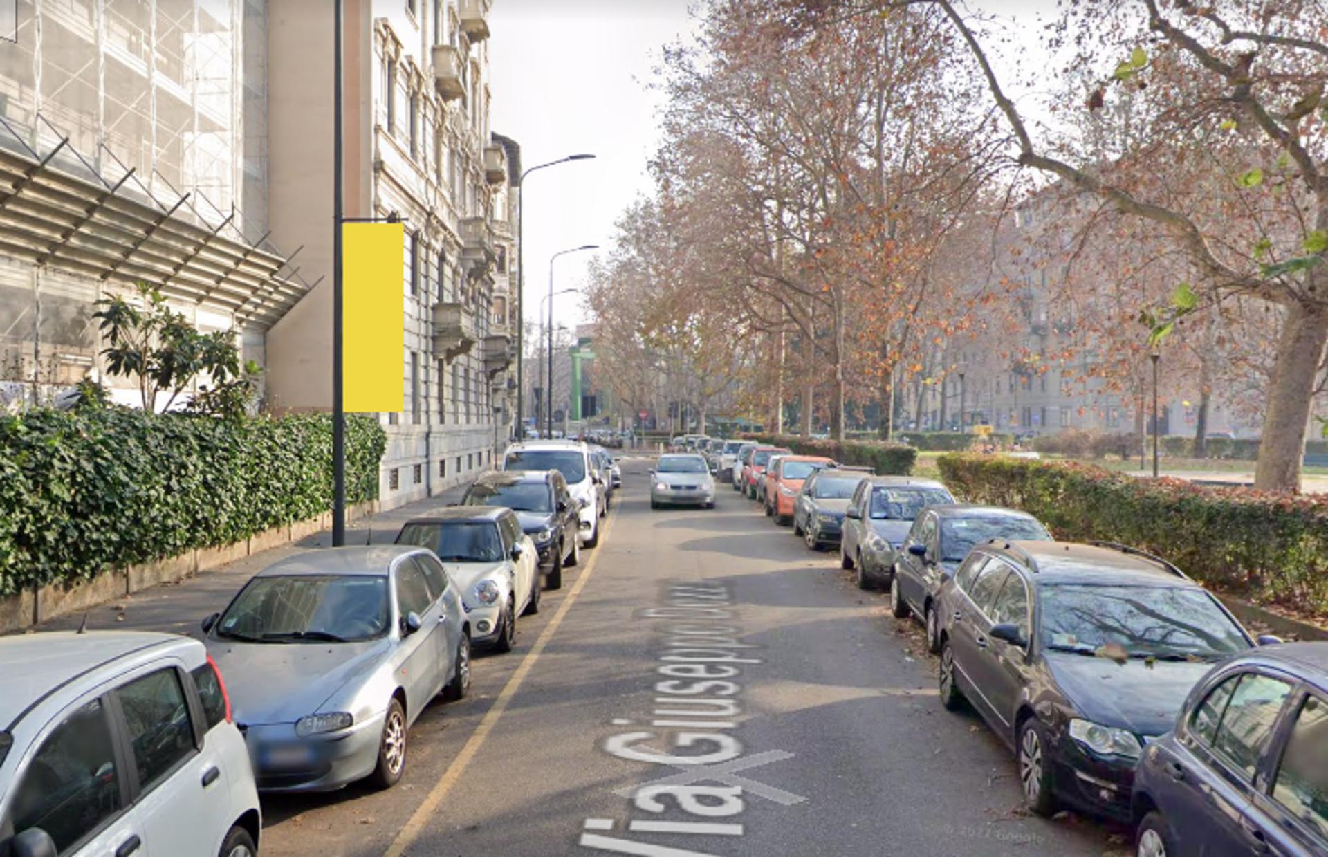 Impianto VERTICAL BANNER a Milano, in zona Mudec Bistrot