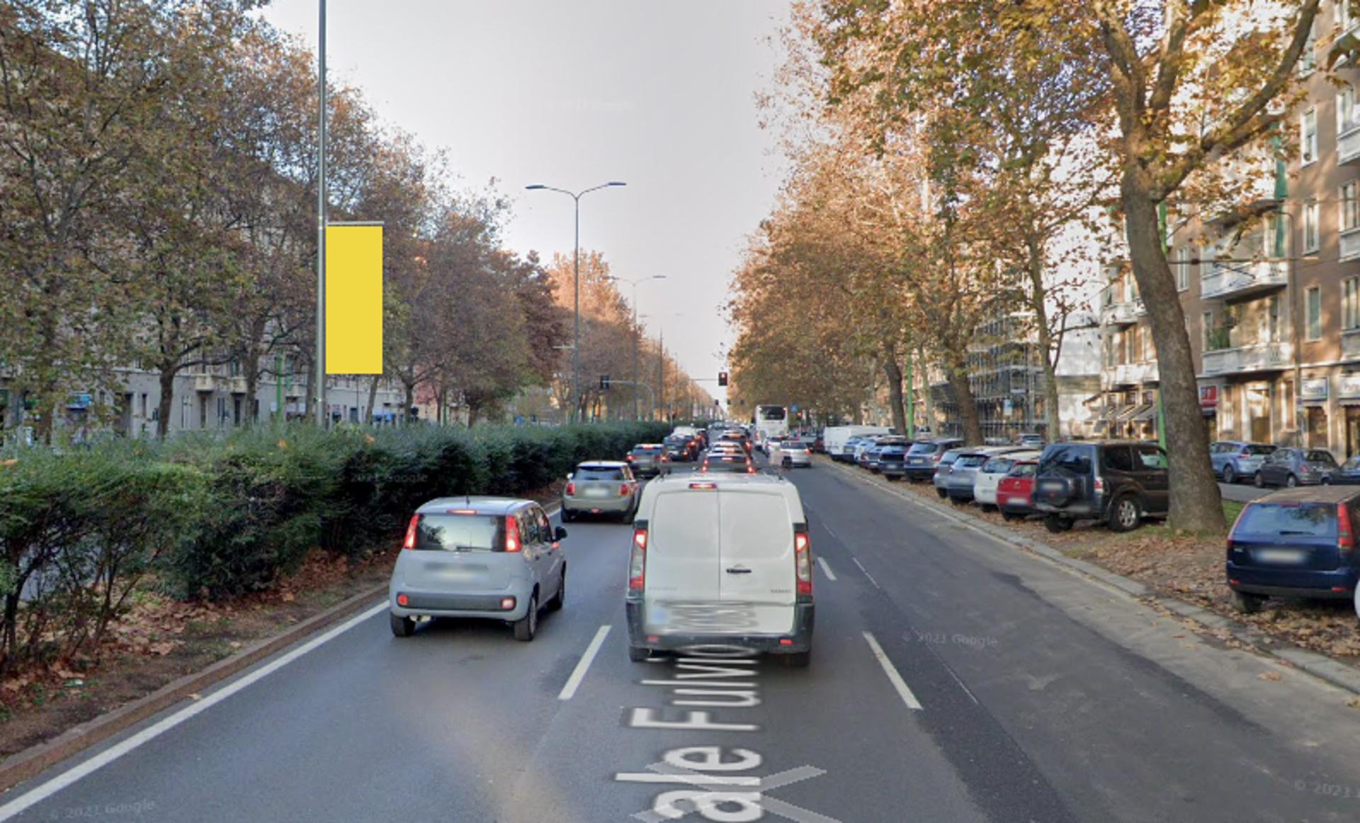 Impianto VERTICAL BANNER a Milano, in zona Angelo