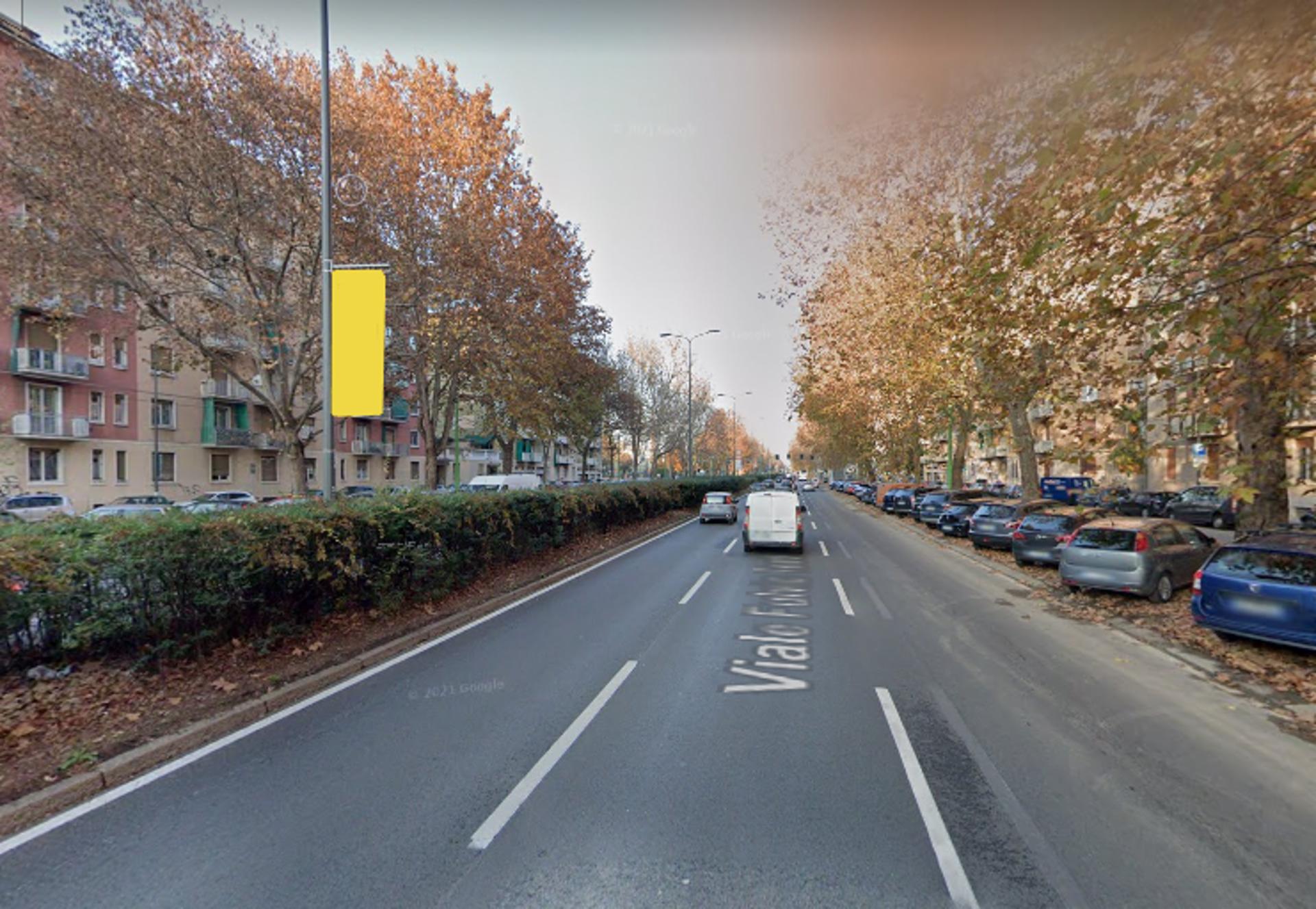 Impianto VERTICAL BANNER a Milano, in zona Cornici artline