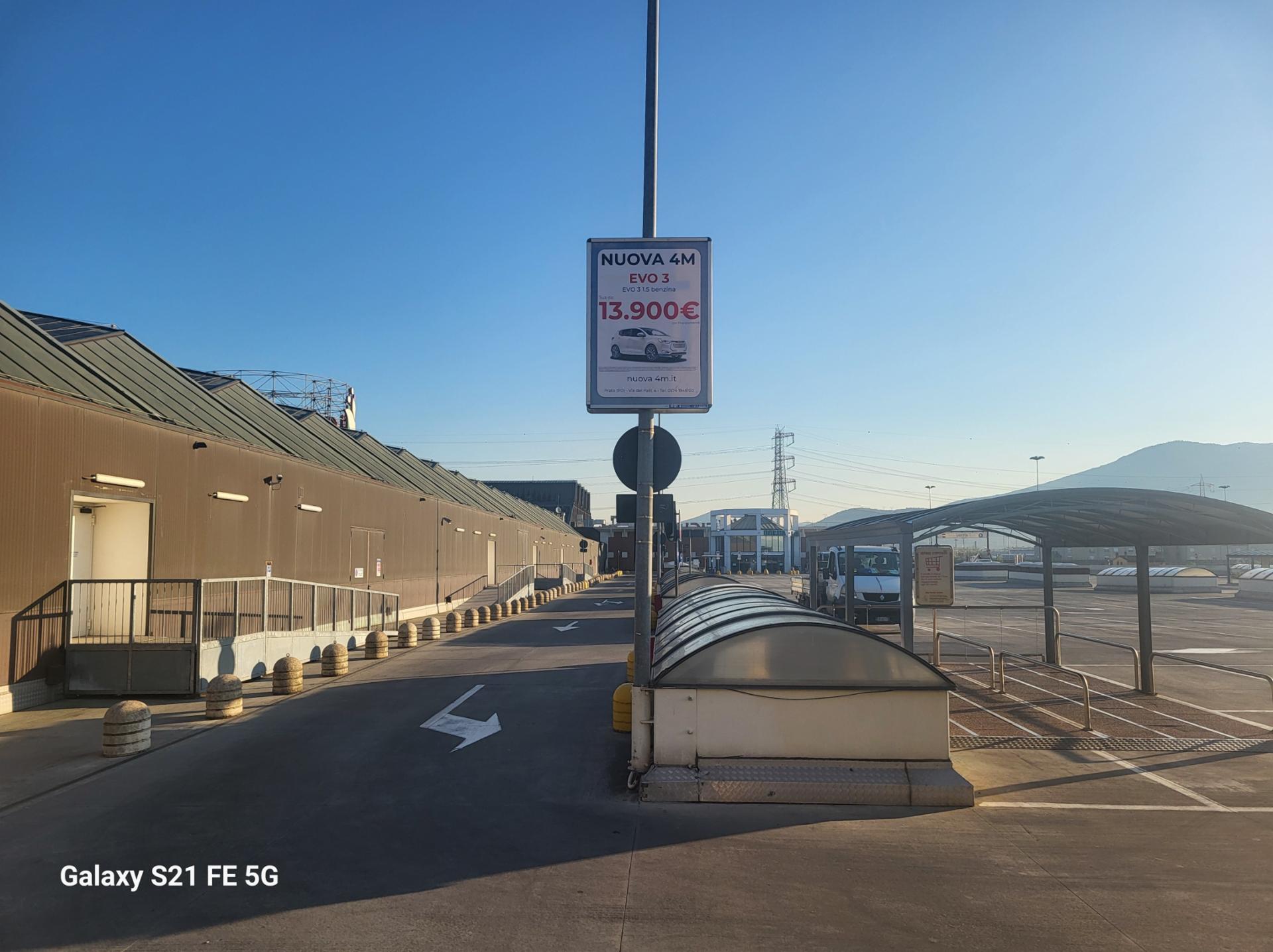 Impianto STENDARDO a Campi Bisenzio, in zona Centro commerciale 