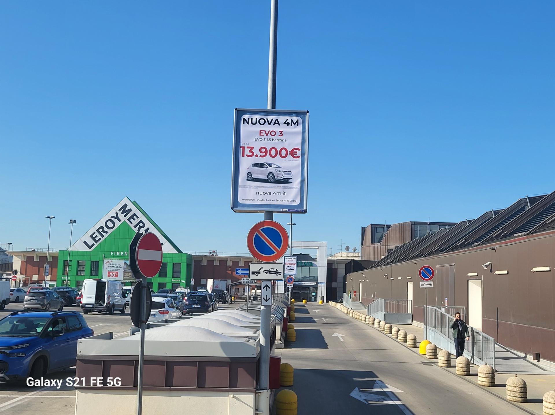 Impianto STENDARDO a Campi Bisenzio, in zona Centro commerciale 