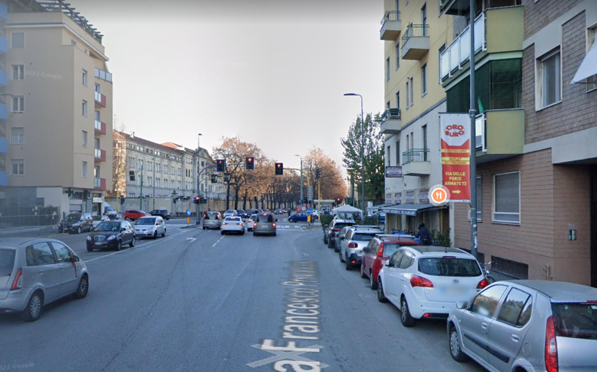 Impianto vertical banner a Milano