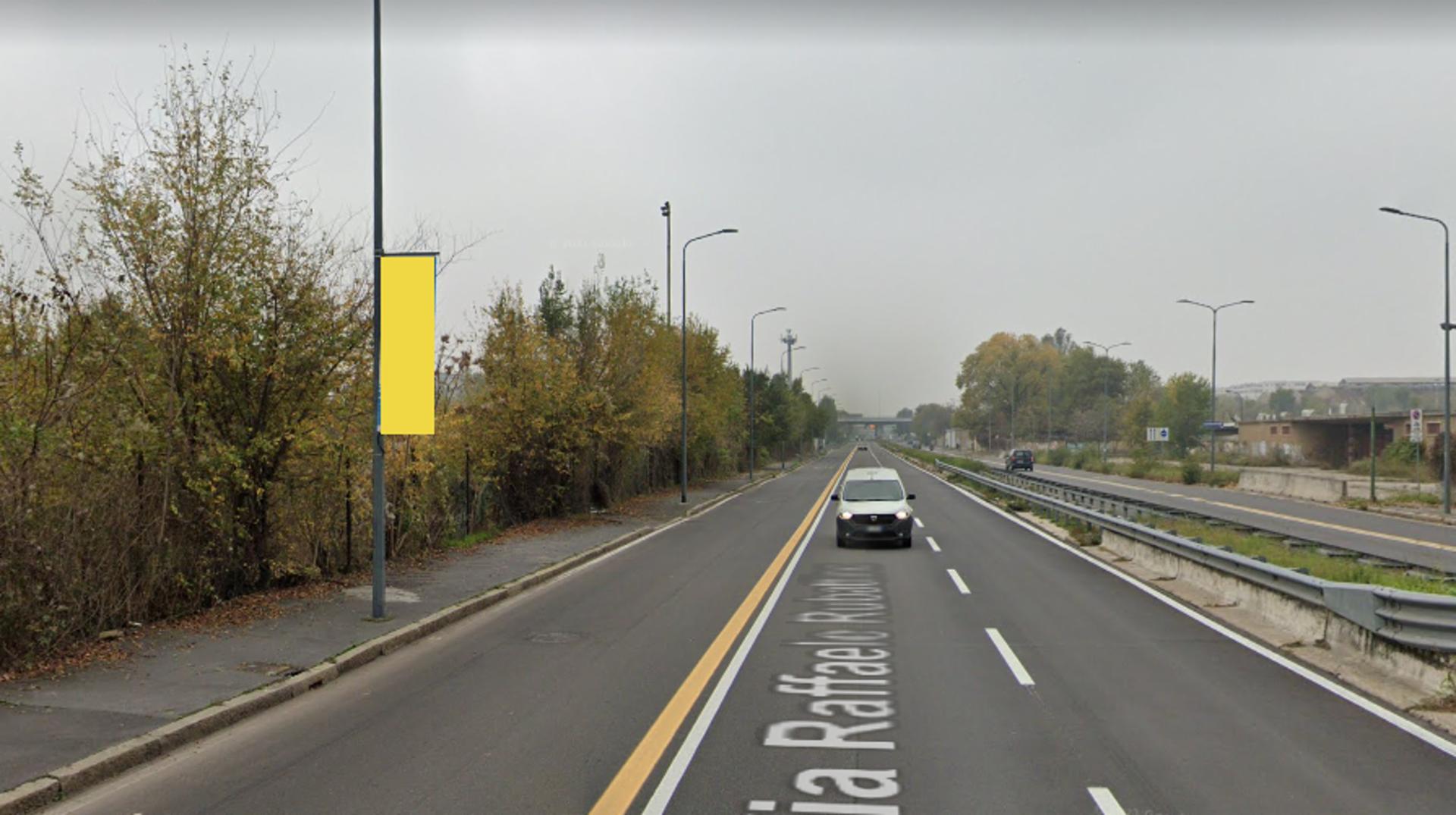 Impianto VERTICAL BANNER a Milano, in zona Cash&Carry Migross