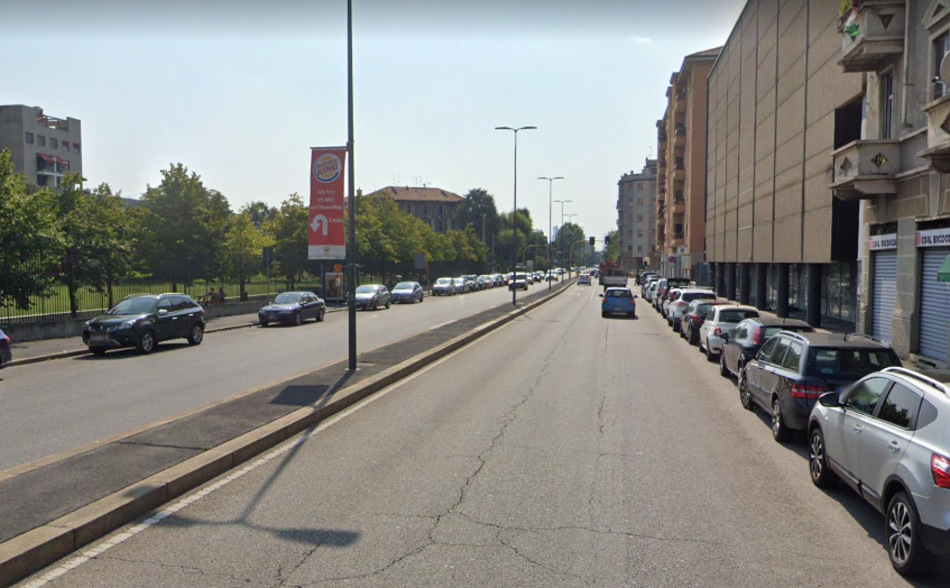 Impianto VERTICAL BANNER a Milano, in zona Ristorante La Bicocca