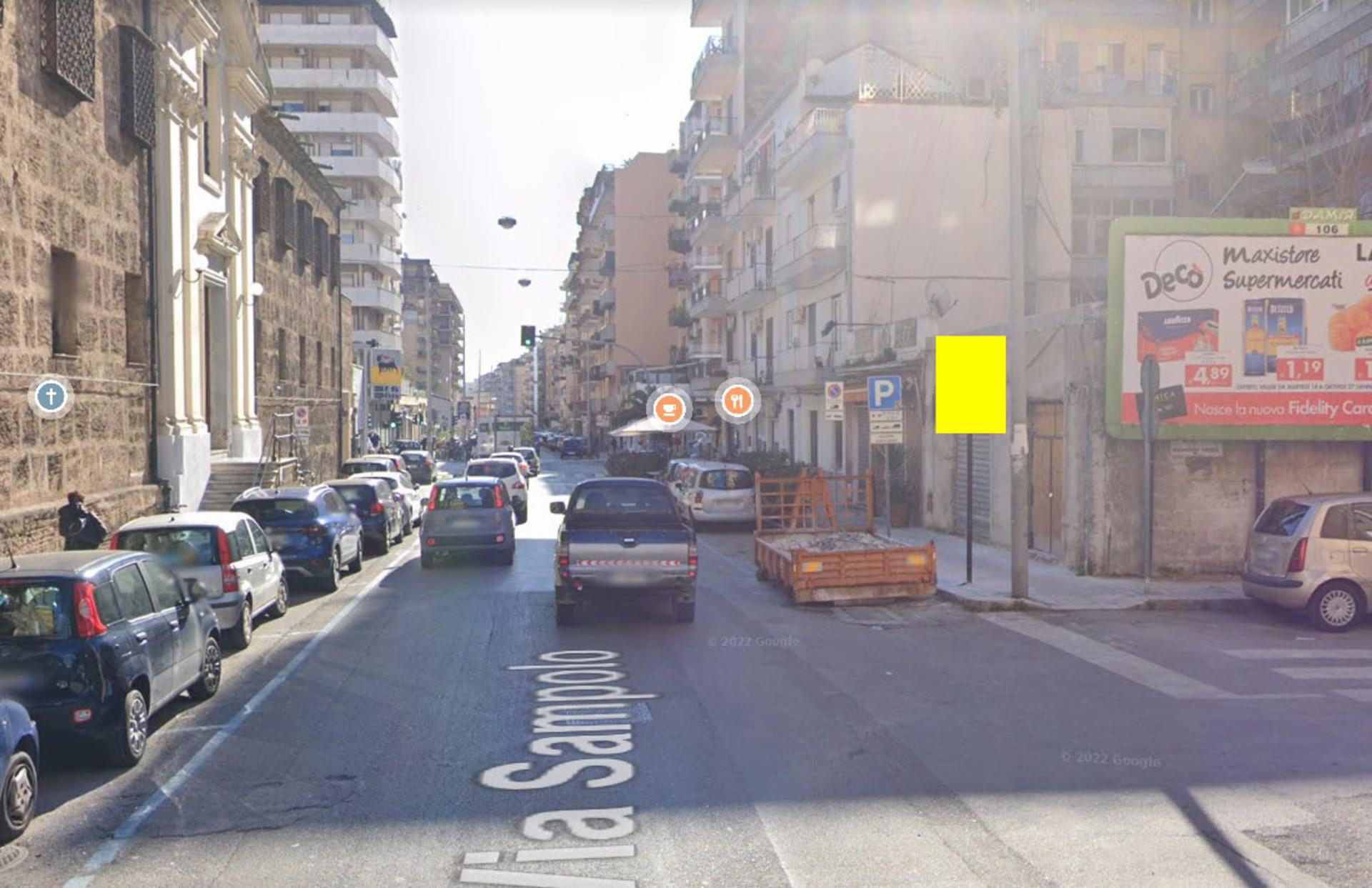 Impianto CARTELLONISTICA a Palermo, in zona Mercato Colantoni - Supermercato Casa e Bellezza